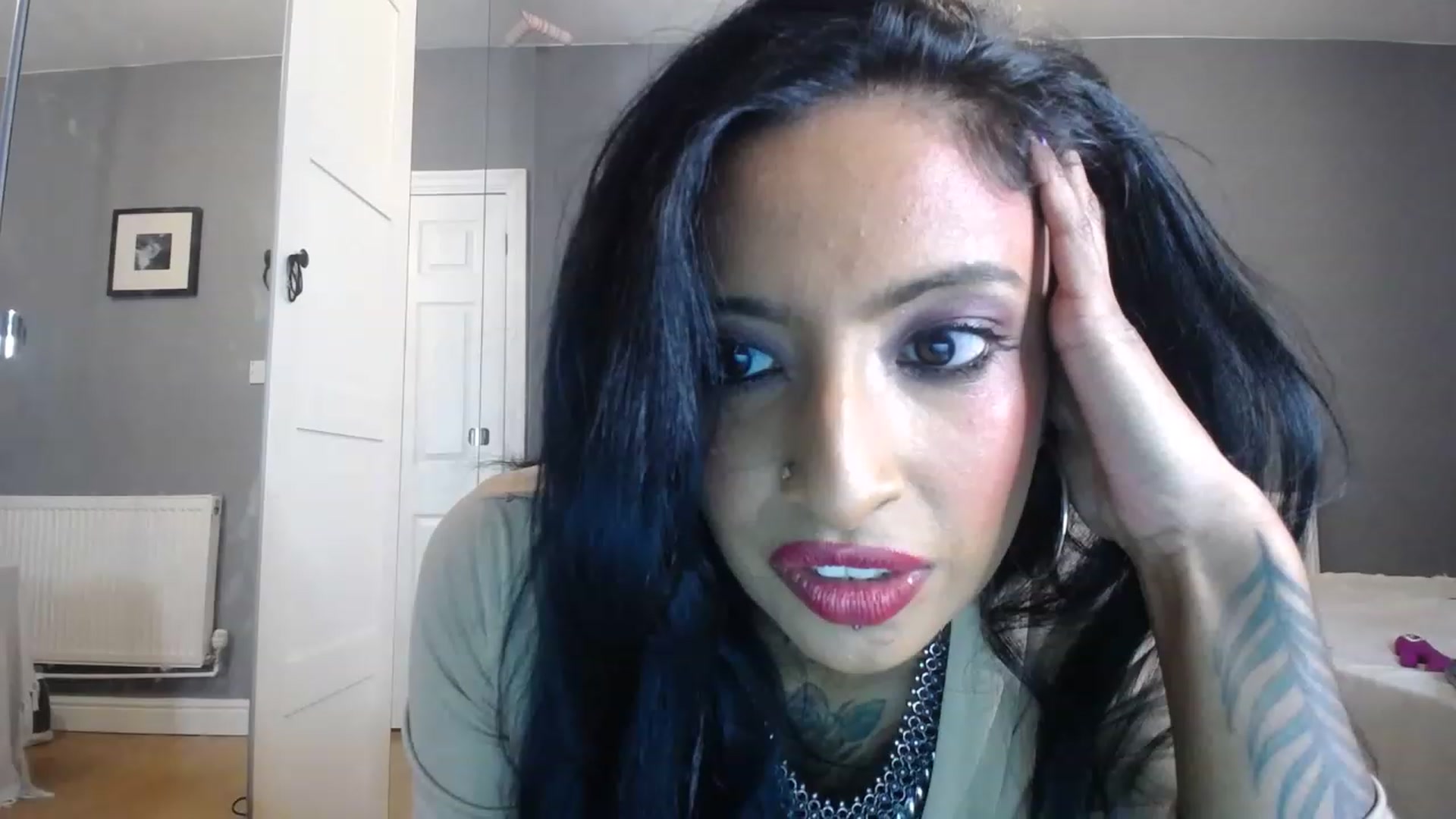 Gallery image thumbnail from BabeXX69XX's myfreecams stream on, 01/16/2023, 17:40 image 13 of 20