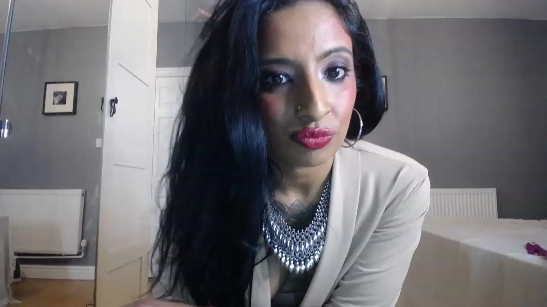 Gallery image thumbnail from BabeXX69XX's myfreecams stream on, 01/16/2023, 17:40 image 9 of 20