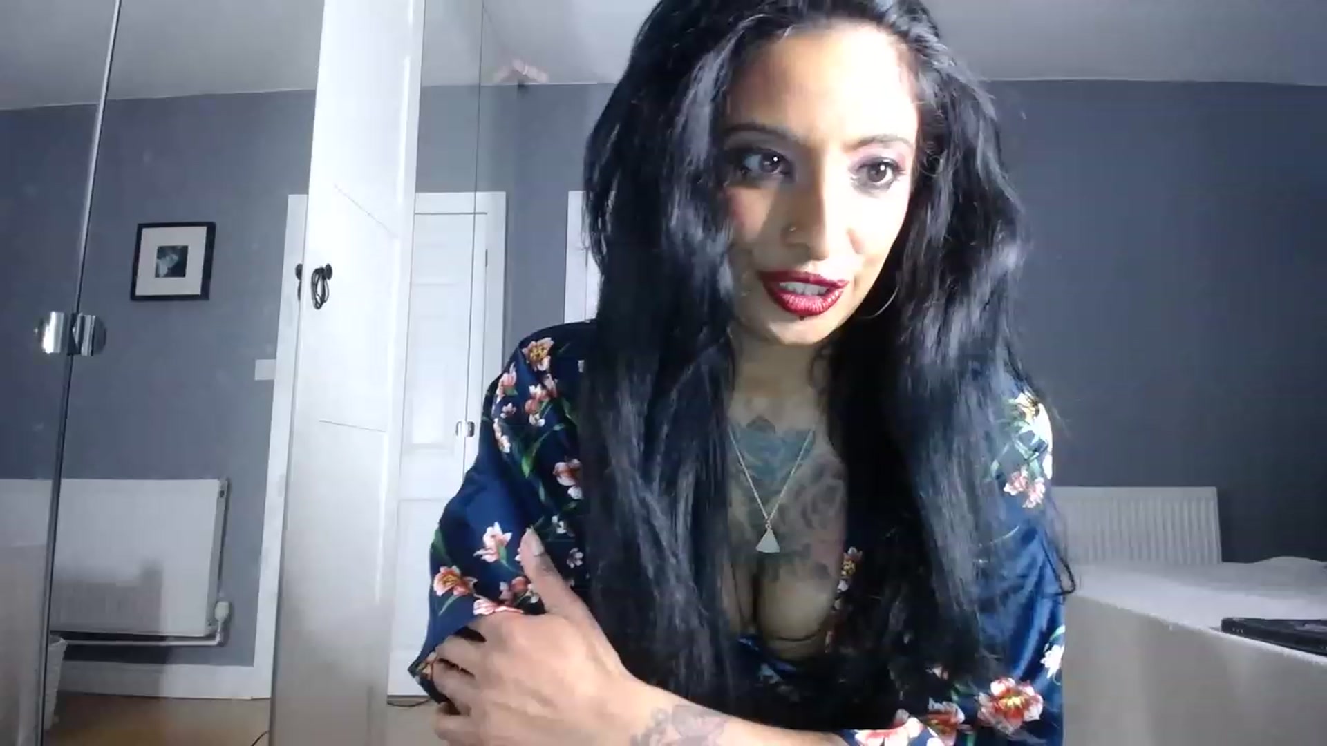Gallery image thumbnail from BabeXX69XX's myfreecams stream on, 01/25/2023, 17:01 image 3 of 20