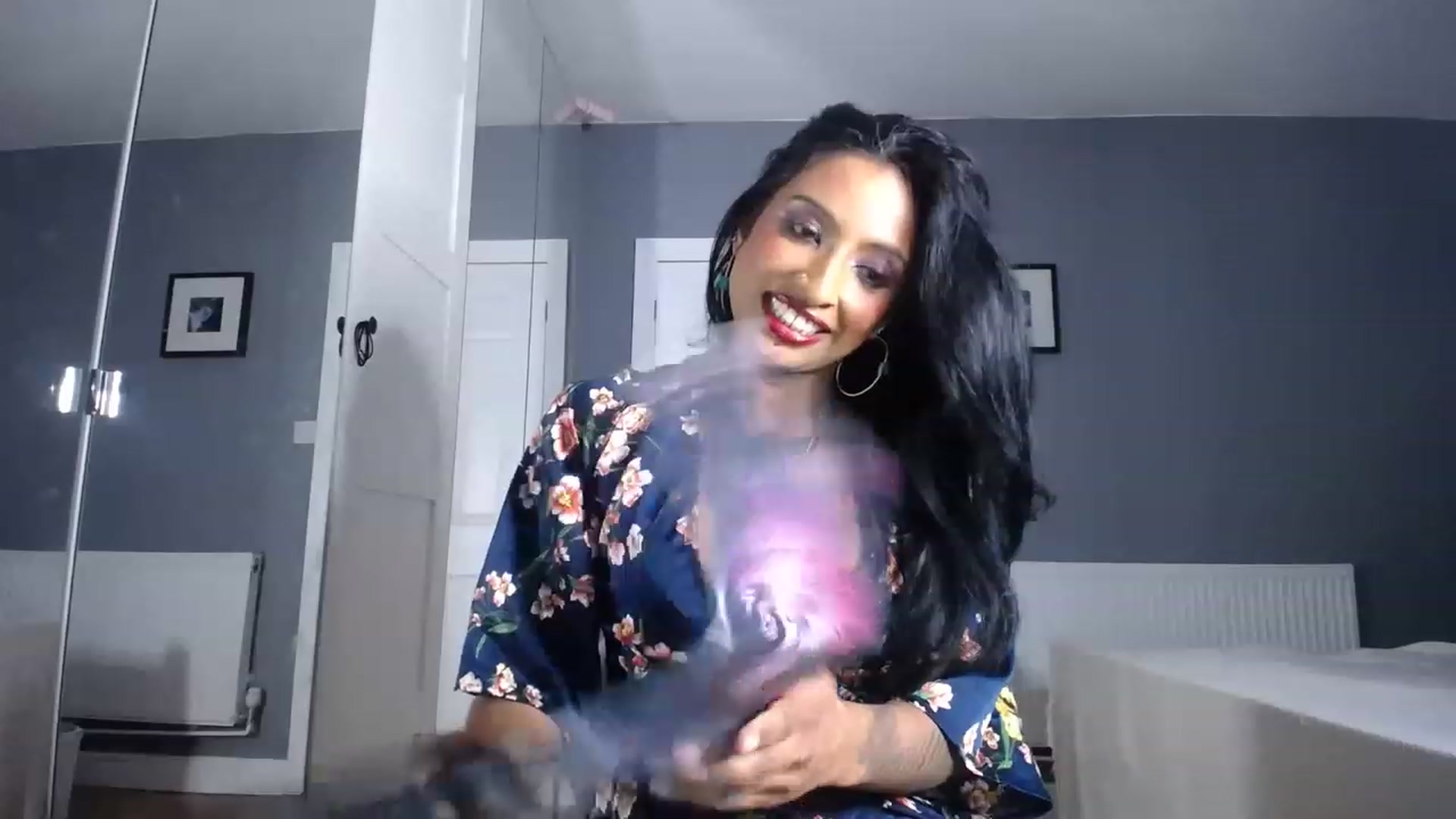 Gallery image thumbnail from BabeXX69XX's myfreecams stream on, 01/25/2023, 17:01 image 10 of 20