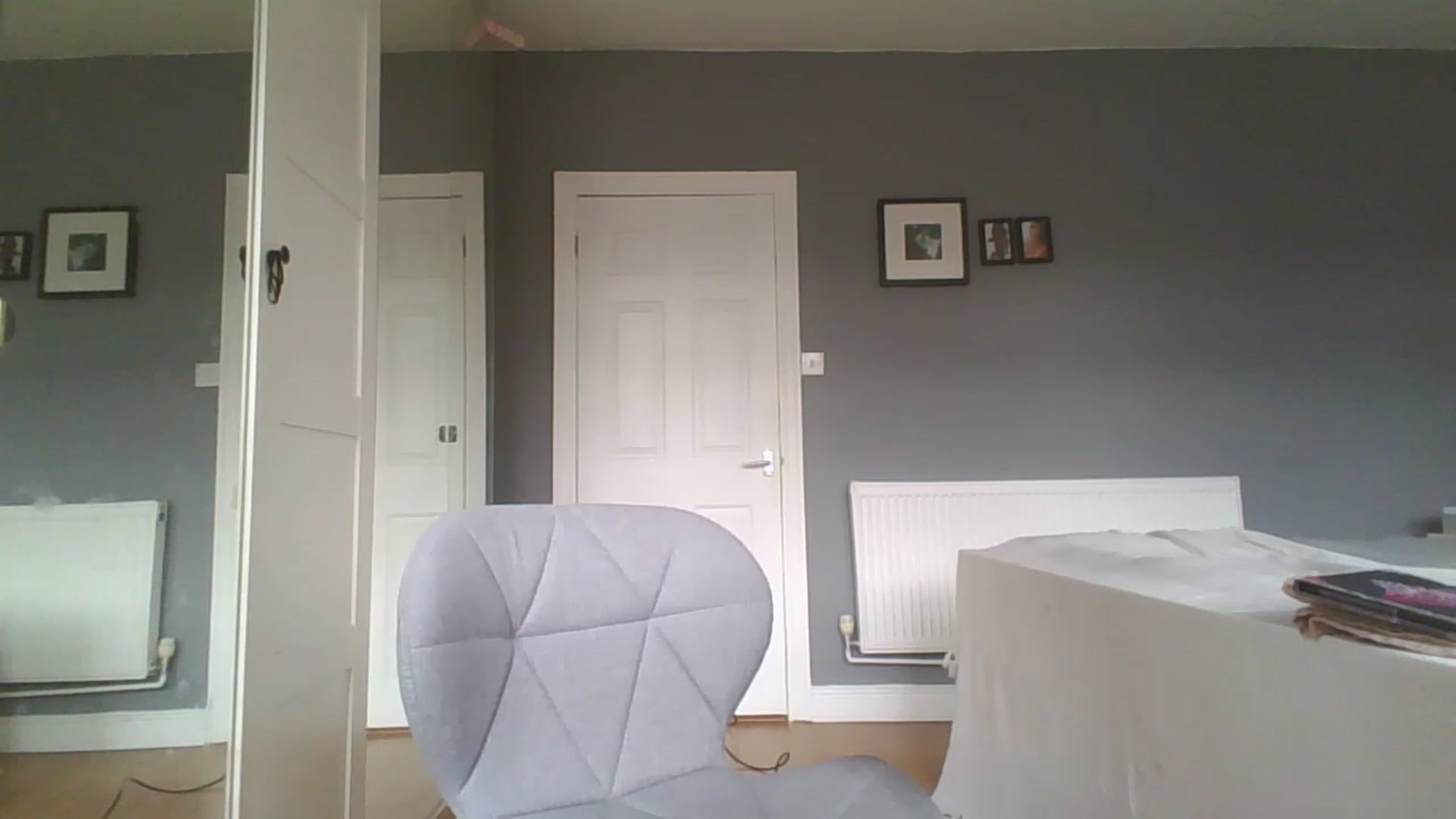 Gallery image thumbnail from BabeXX69XX's myfreecams stream on, 04/24/2023, 10:01 image 10 of 20