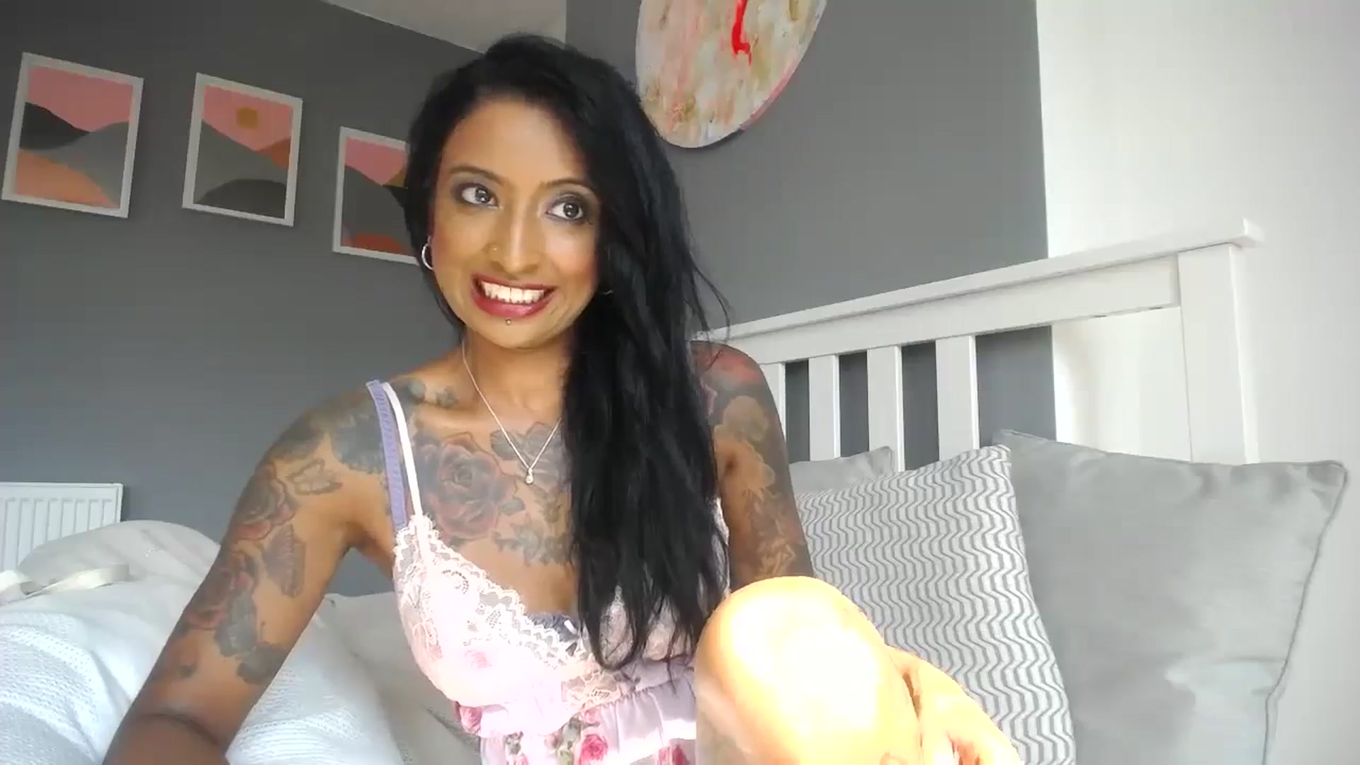 Gallery image thumbnail from BabeXX69XX's myfreecams stream on, 05/19/2024, 08:59 image 9 of 20