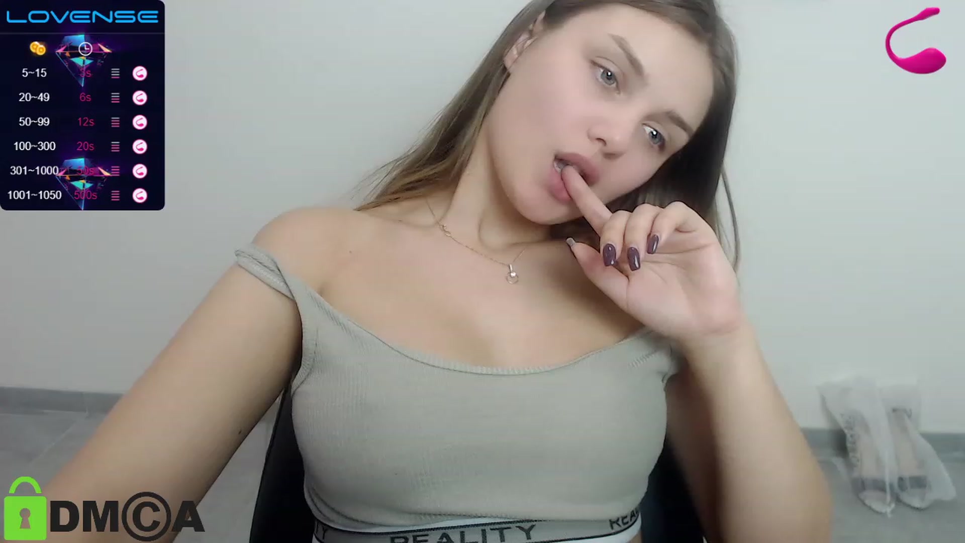 Gallery image thumbnail from Babe_golden's myfreecams stream on, 11/21/2022, 15:53 image 20 of 20