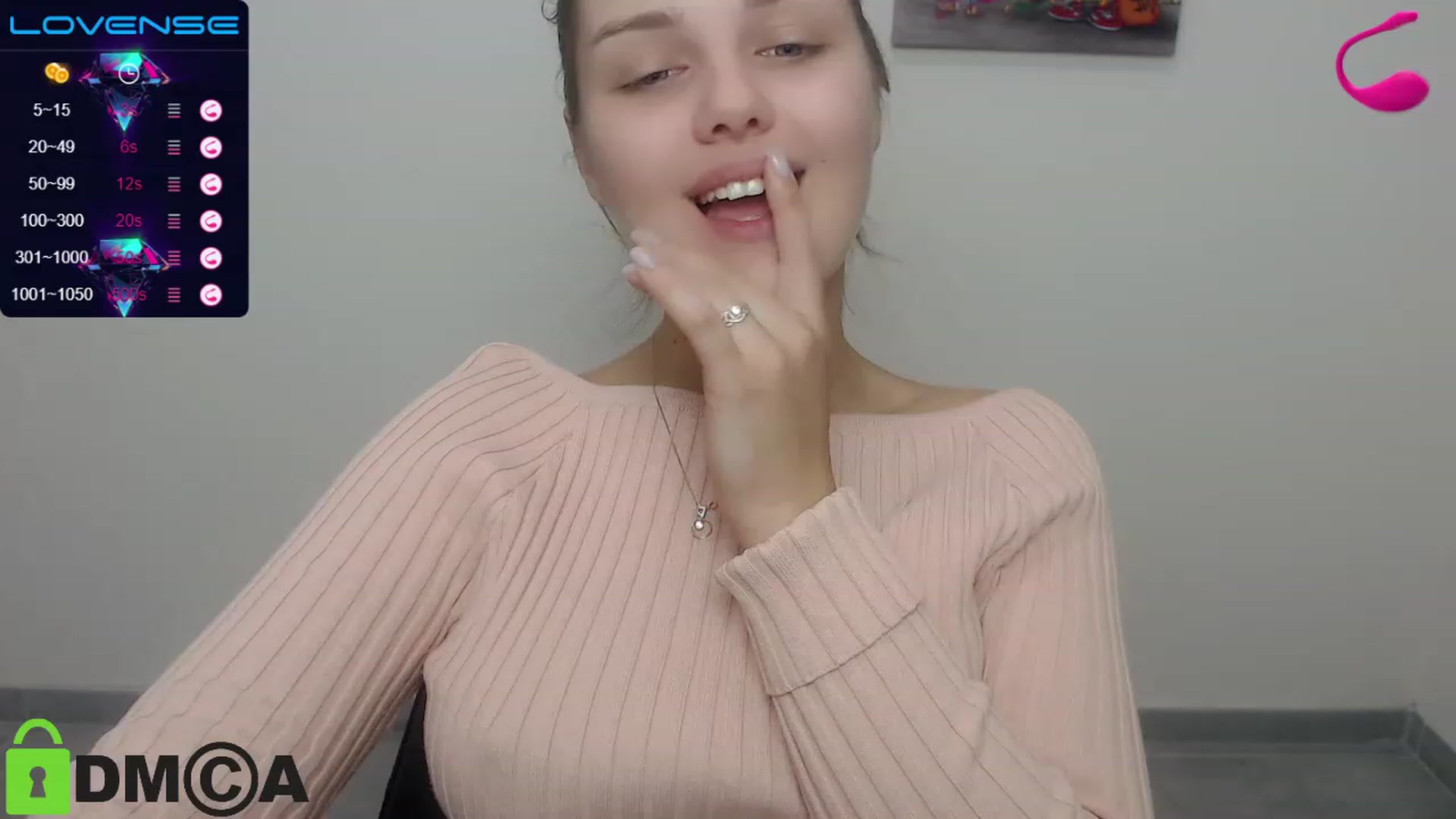 Gallery image thumbnail from Babe_golden's myfreecams stream on, 12/04/2022, 14:59 image 9 of 20
