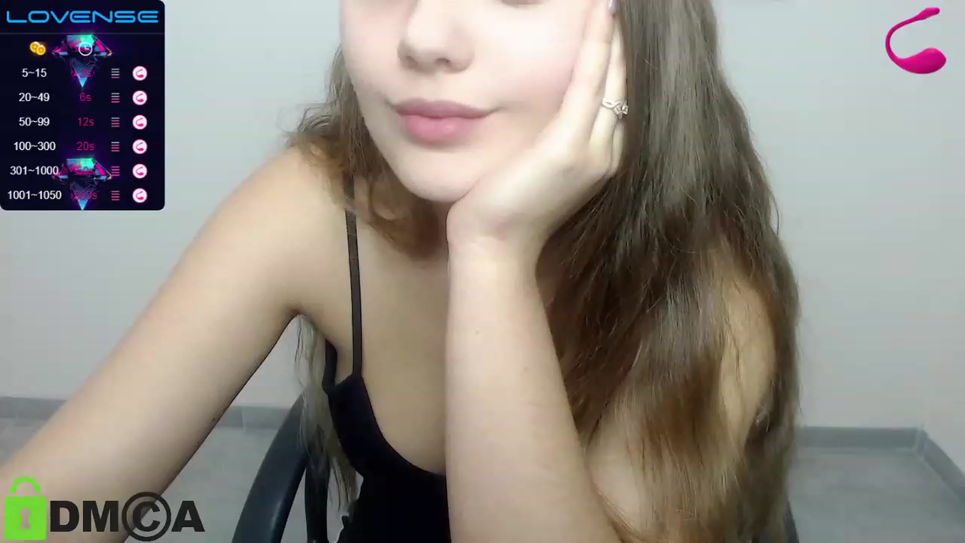 Gallery image thumbnail from Babe_golden's myfreecams stream on, 12/05/2022, 17:25 image 15 of 20