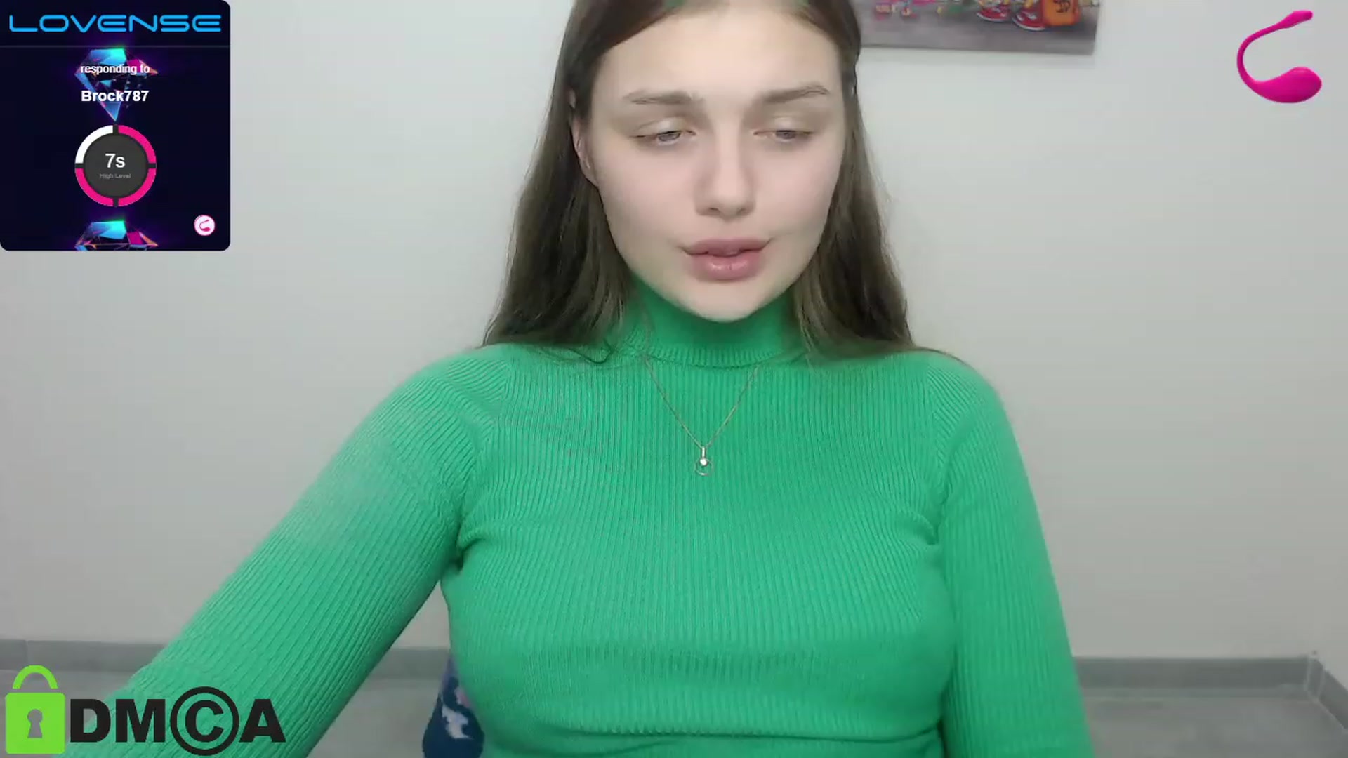 Gallery image thumbnail from Babe_golden's myfreecams stream on, 12/06/2022, 17:14 image 18 of 20