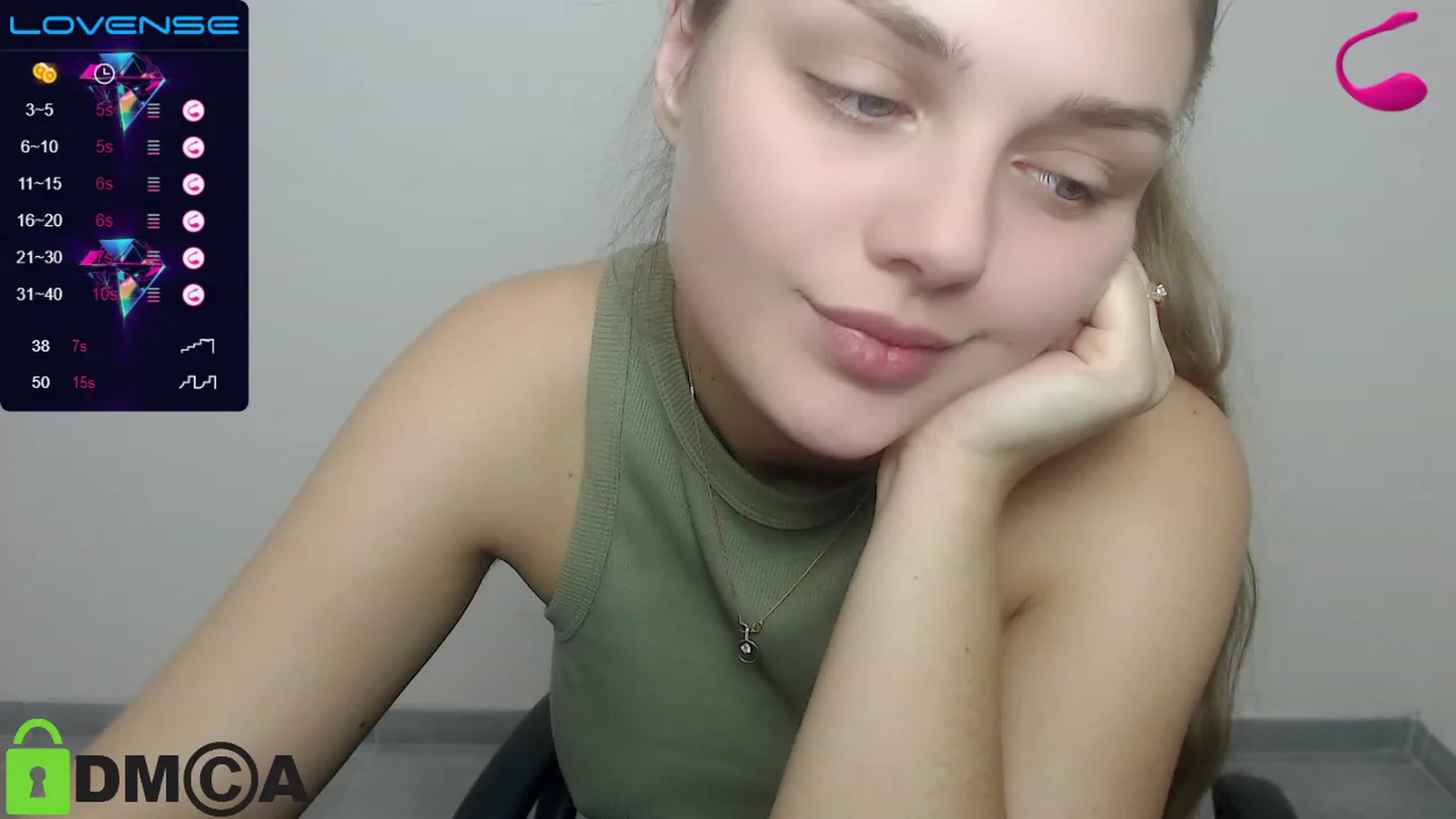 Gallery image thumbnail from Babe_golden's myfreecams stream on, 12/08/2022, 13:54 image 14 of 20
