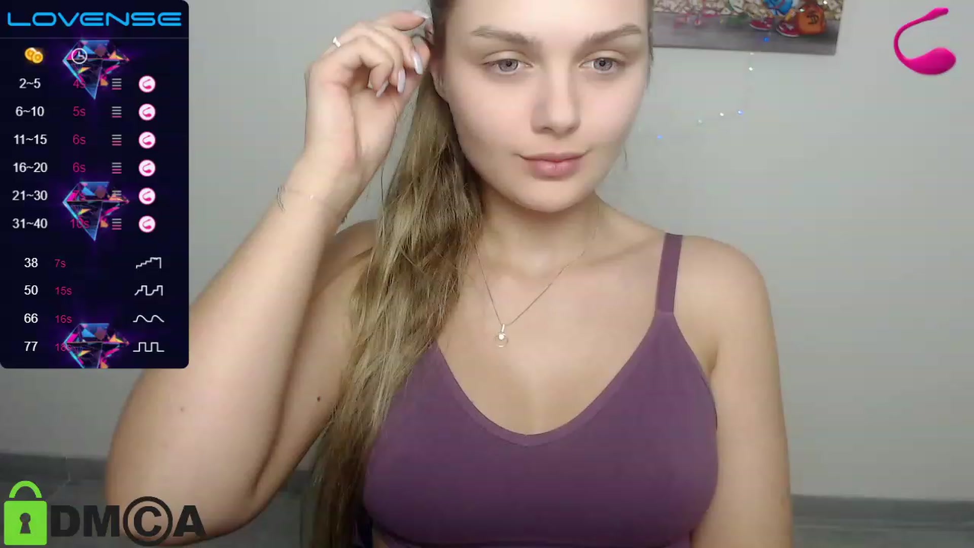 Gallery image thumbnail from Babe_golden's myfreecams stream on, 12/24/2022, 17:27 image 5 of 20