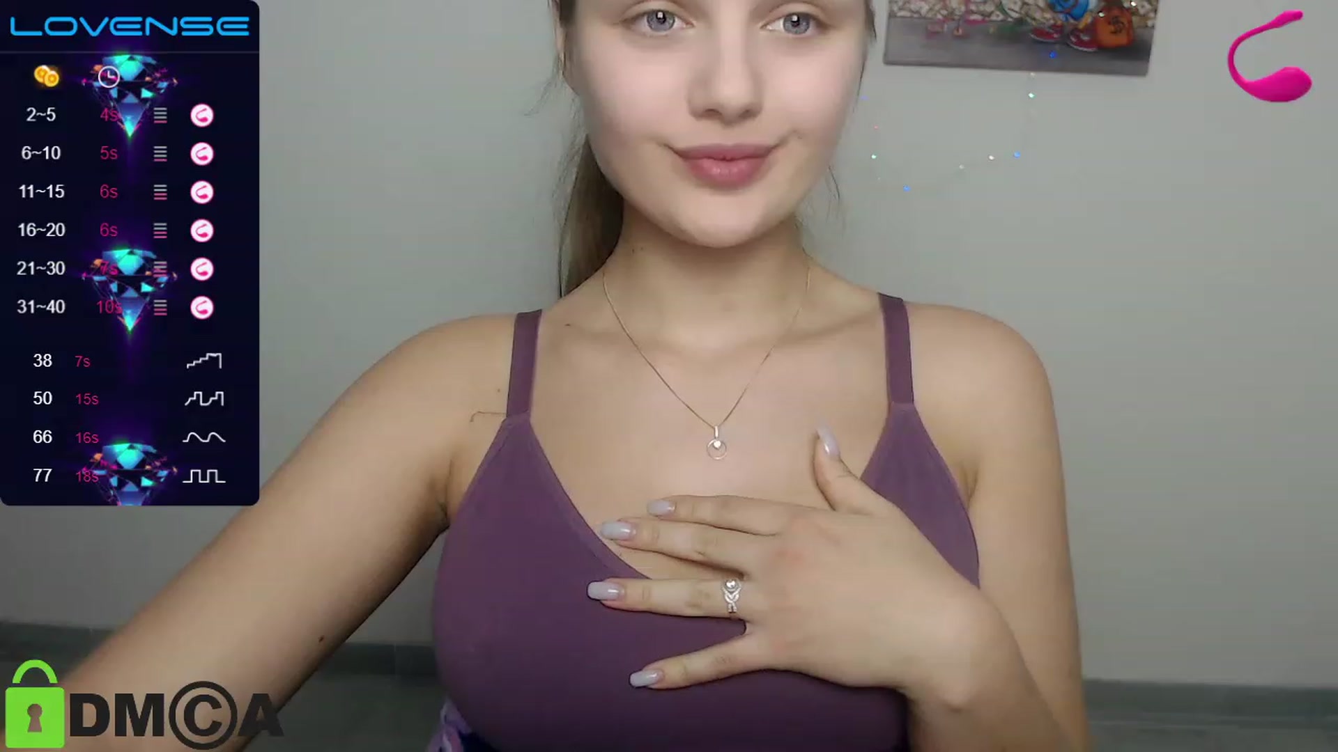Gallery image thumbnail from Babe_golden's myfreecams stream on, 12/24/2022, 17:27 image 9 of 20