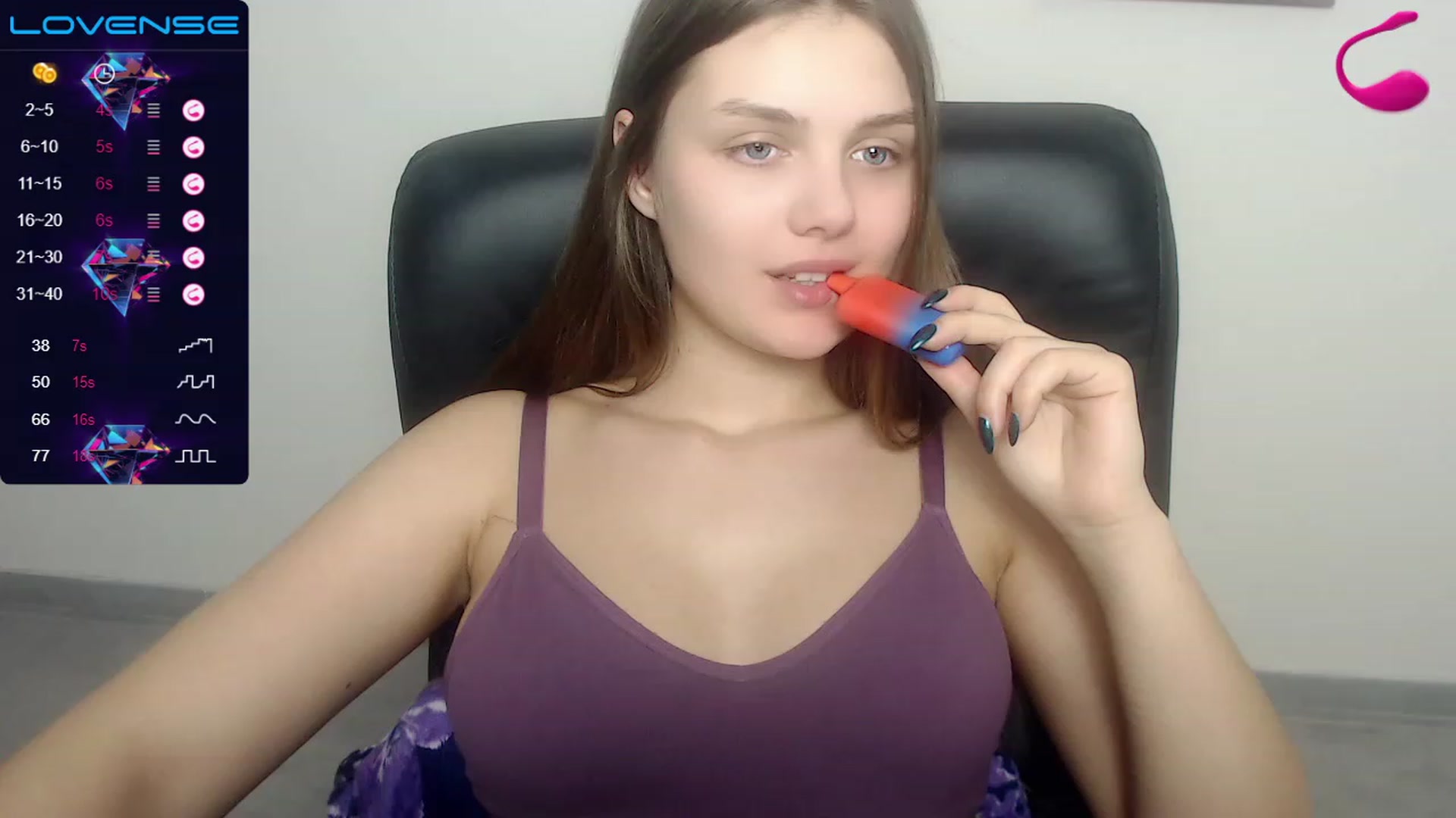 Gallery image thumbnail from Babe_golden's myfreecams stream on, 02/12/2023, 19:13 image 2 of 20