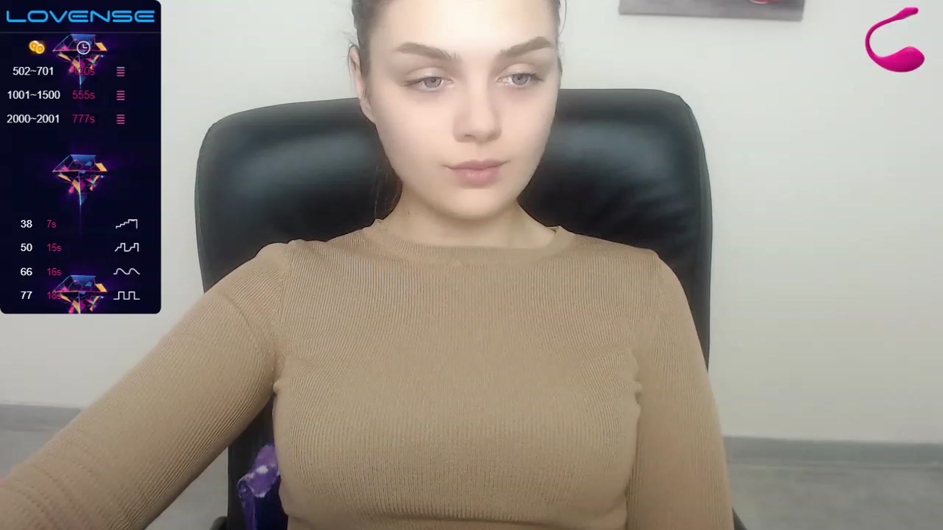 Gallery image thumbnail from Babe_golden's myfreecams stream on, 02/18/2023, 15:32 image 2 of 20