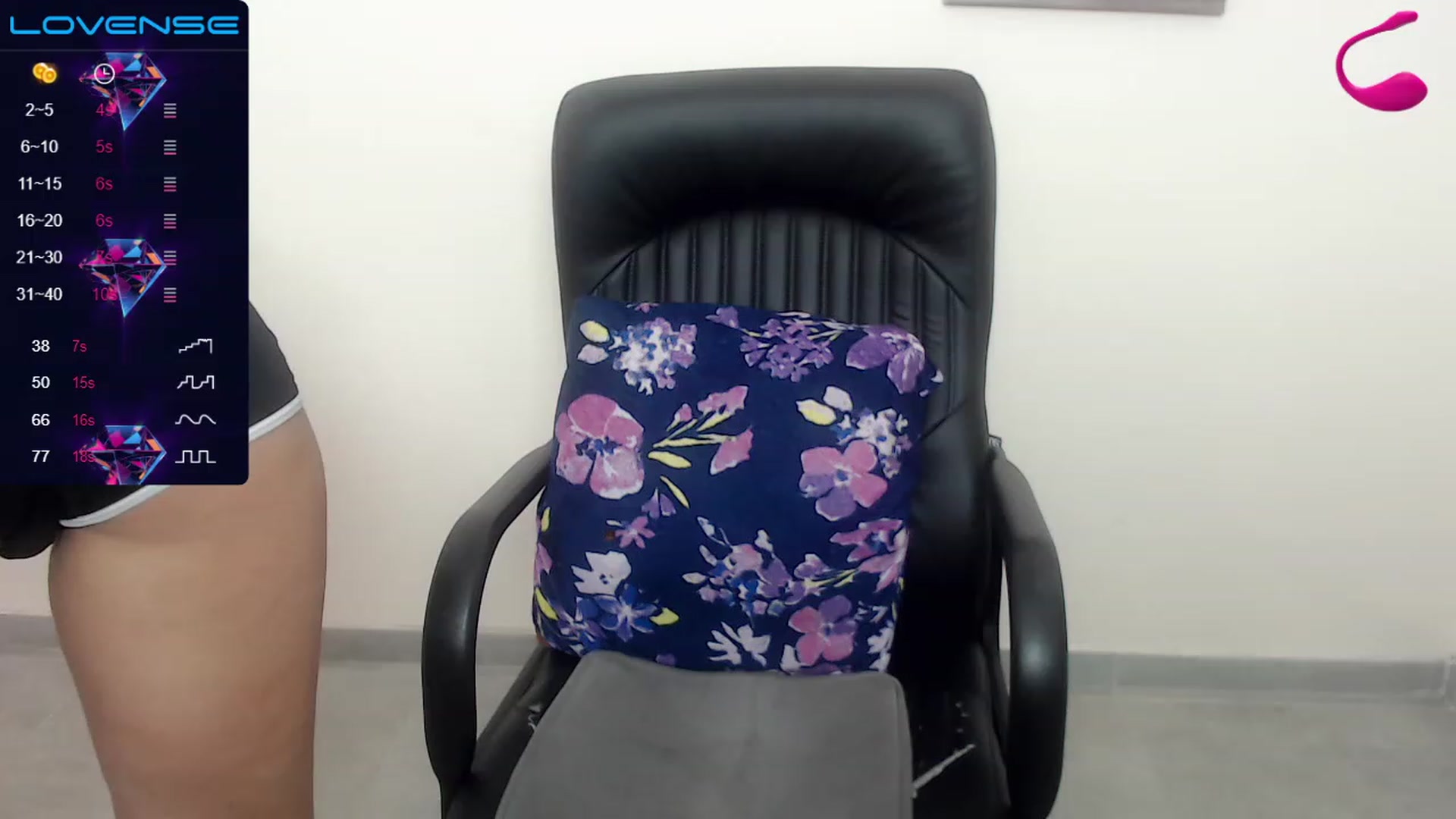 Gallery image thumbnail from Babe_golden's myfreecams stream on, 02/20/2023, 18:45 image 14 of 20