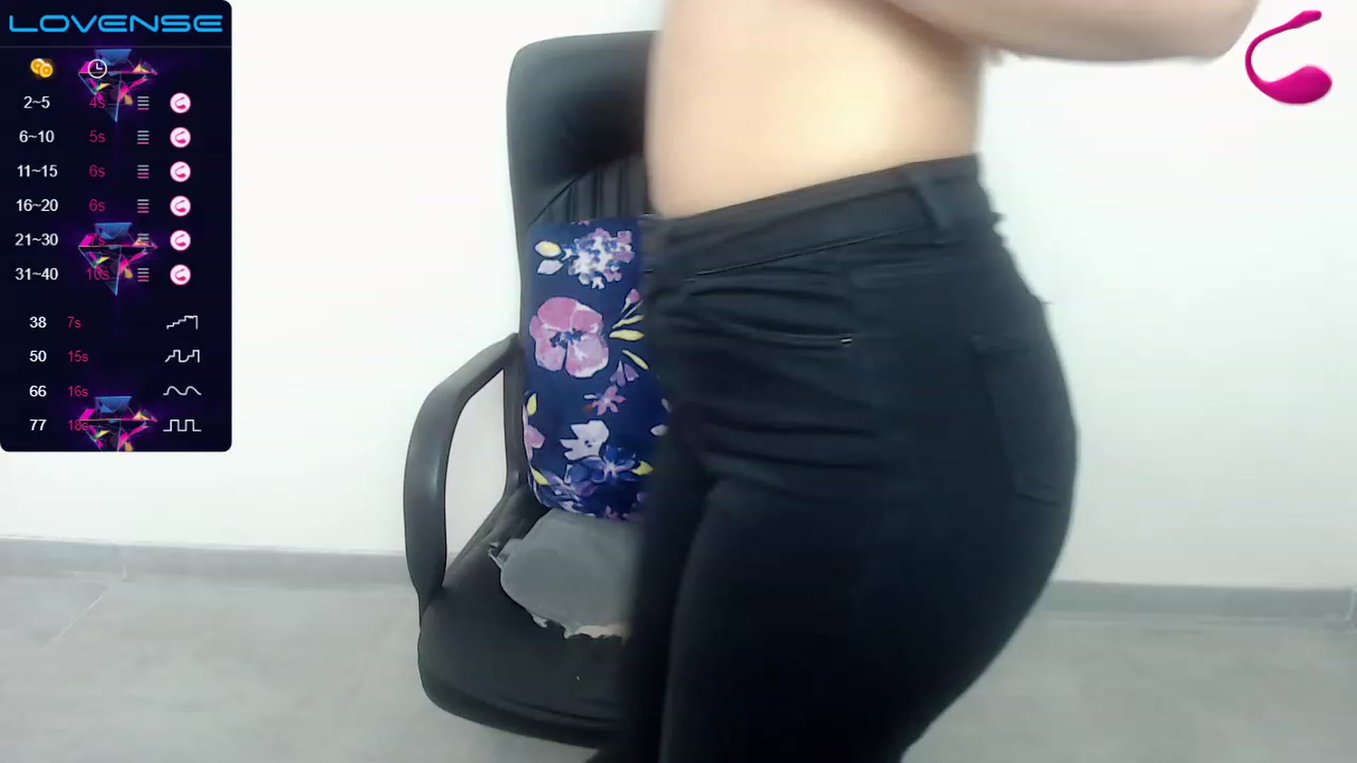 Gallery image thumbnail from Babe_golden's myfreecams stream on, 02/24/2023, 19:01 image 9 of 20