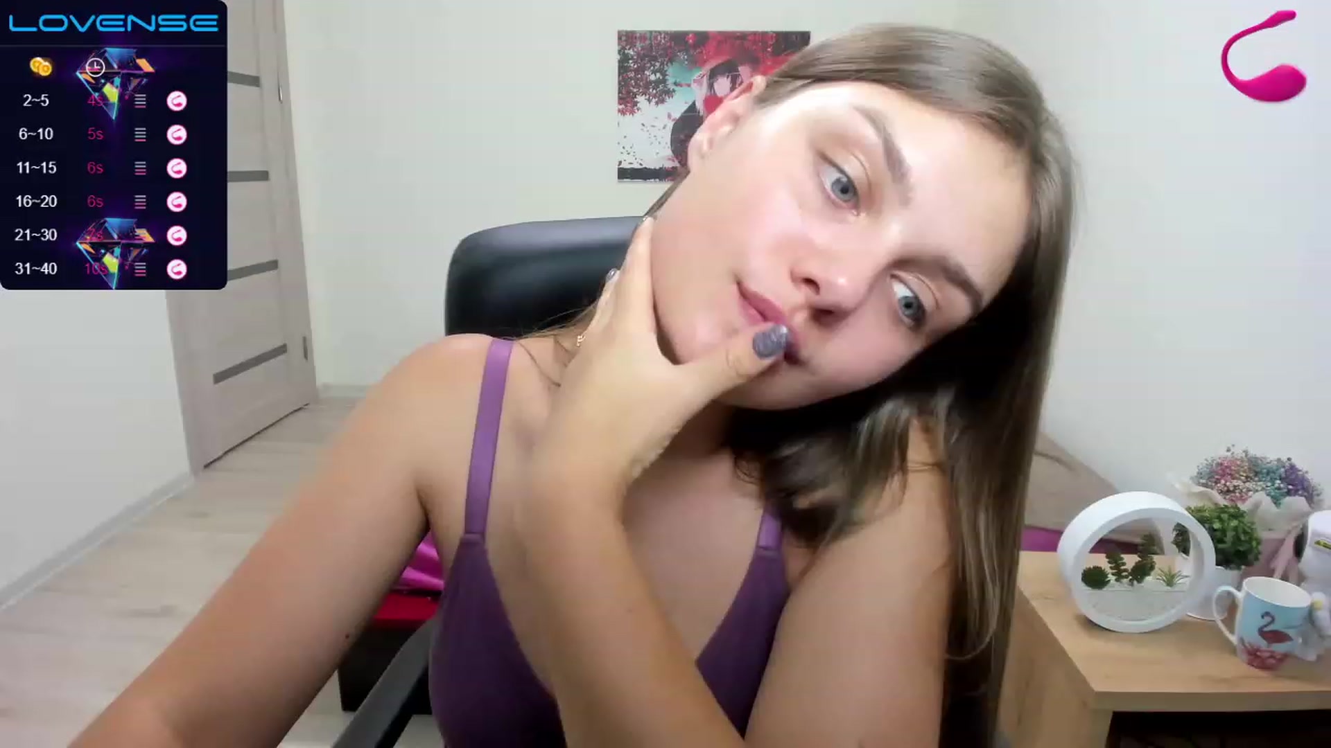 Gallery image thumbnail from Babe_golden's myfreecams stream on, 04/10/2023, 16:26 image 3 of 20