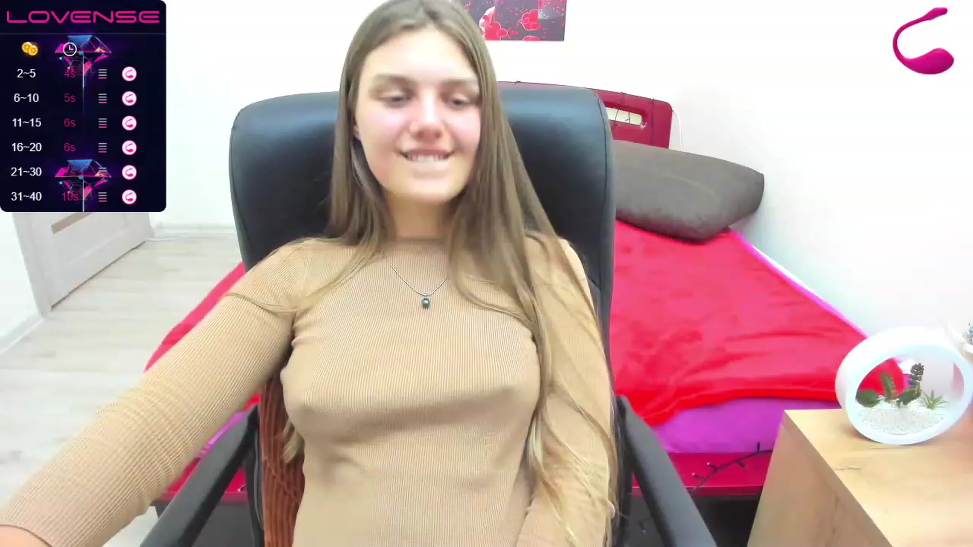 Gallery image thumbnail from Babe_golden's myfreecams stream on, 04/13/2023, 18:03 image 20 of 20
