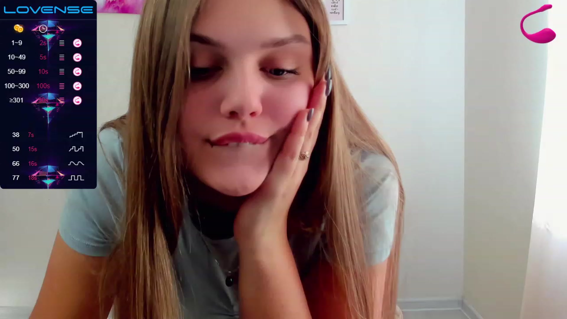 Gallery image thumbnail from Babe_golden's myfreecams stream on, 05/01/2023, 13:59 image 9 of 20