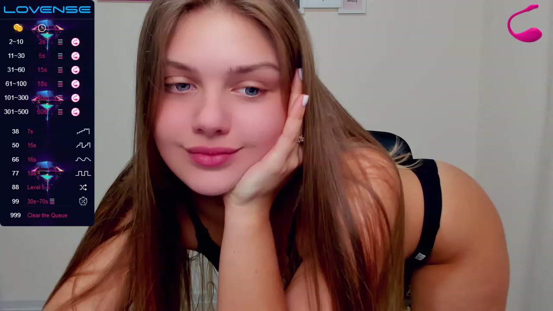 Gallery image thumbnail from Babe_golden's myfreecams stream on, 05/13/2023, 19:01 image 6 of 20