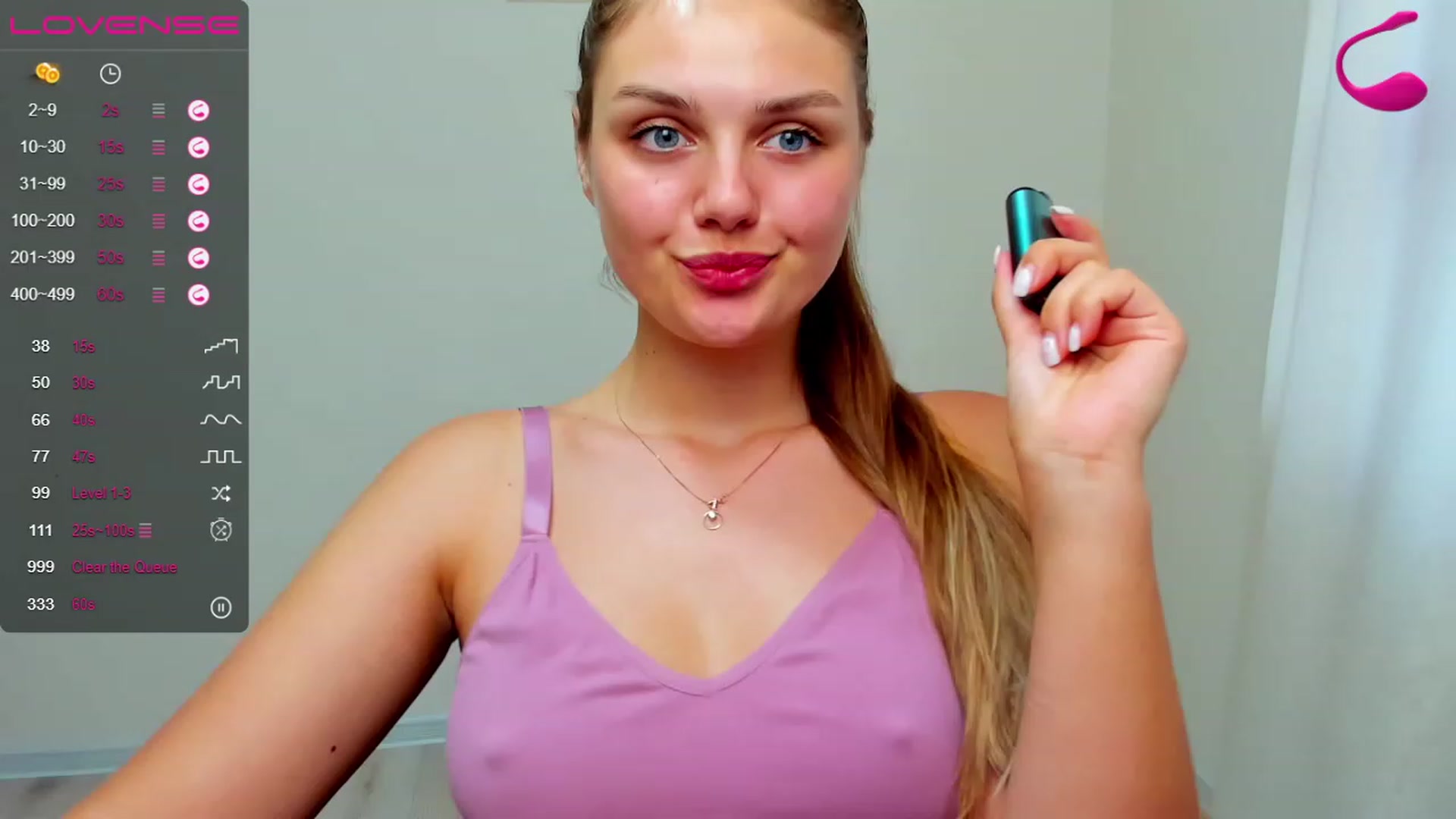 Gallery image thumbnail from Babe_golden's myfreecams stream on, 06/13/2023, 16:07 image 14 of 20
