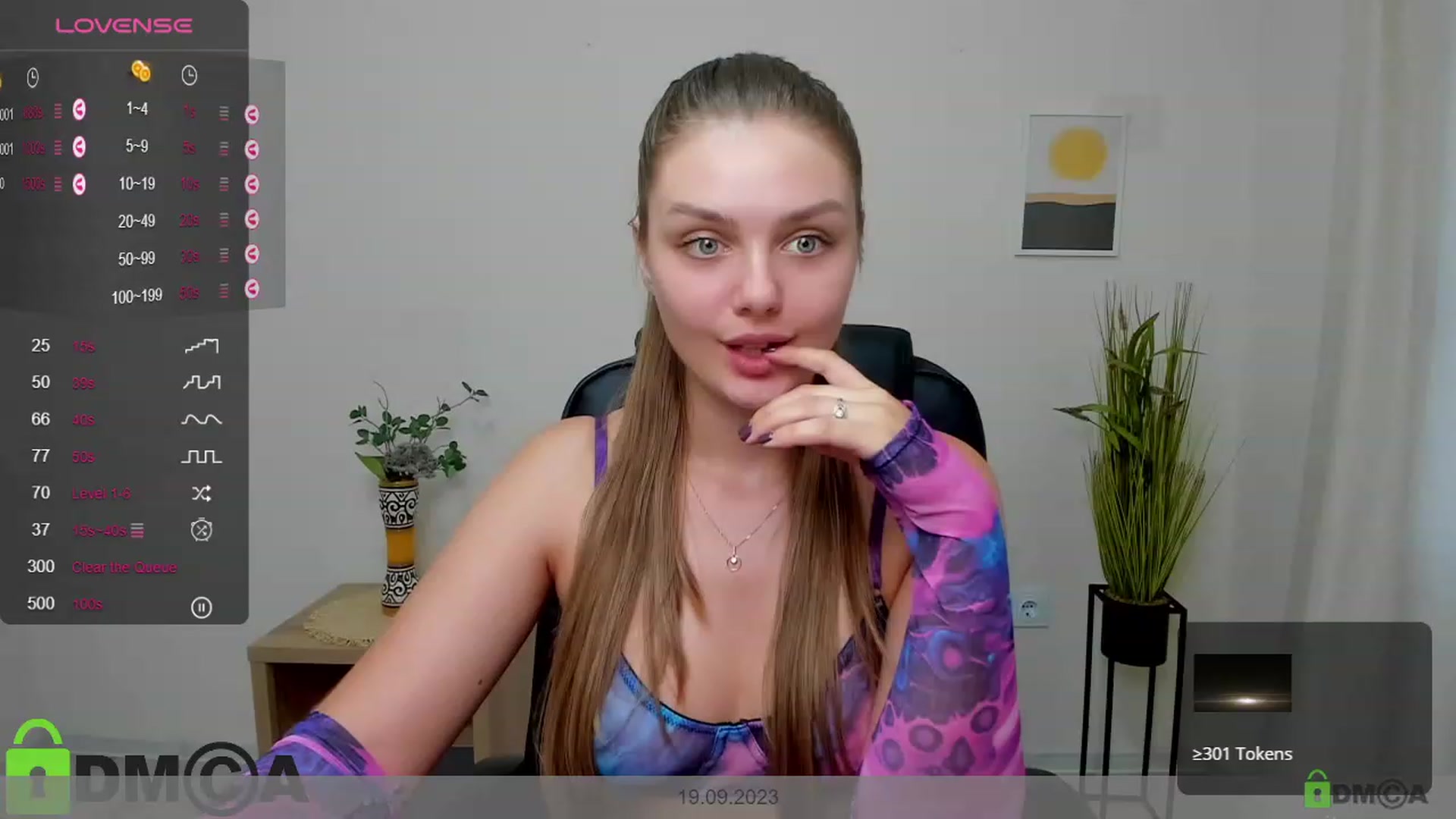 Gallery image thumbnail from Babe_golden's myfreecams stream on, 09/19/2023, 15:01 image 18 of 20