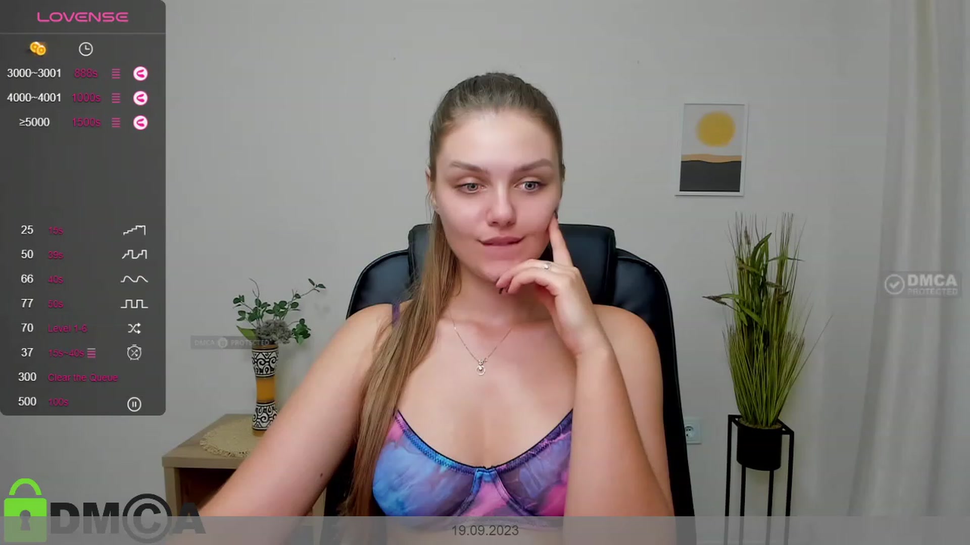 Gallery image thumbnail from Babe_golden's myfreecams stream on, 09/19/2023, 16:18 image 6 of 20