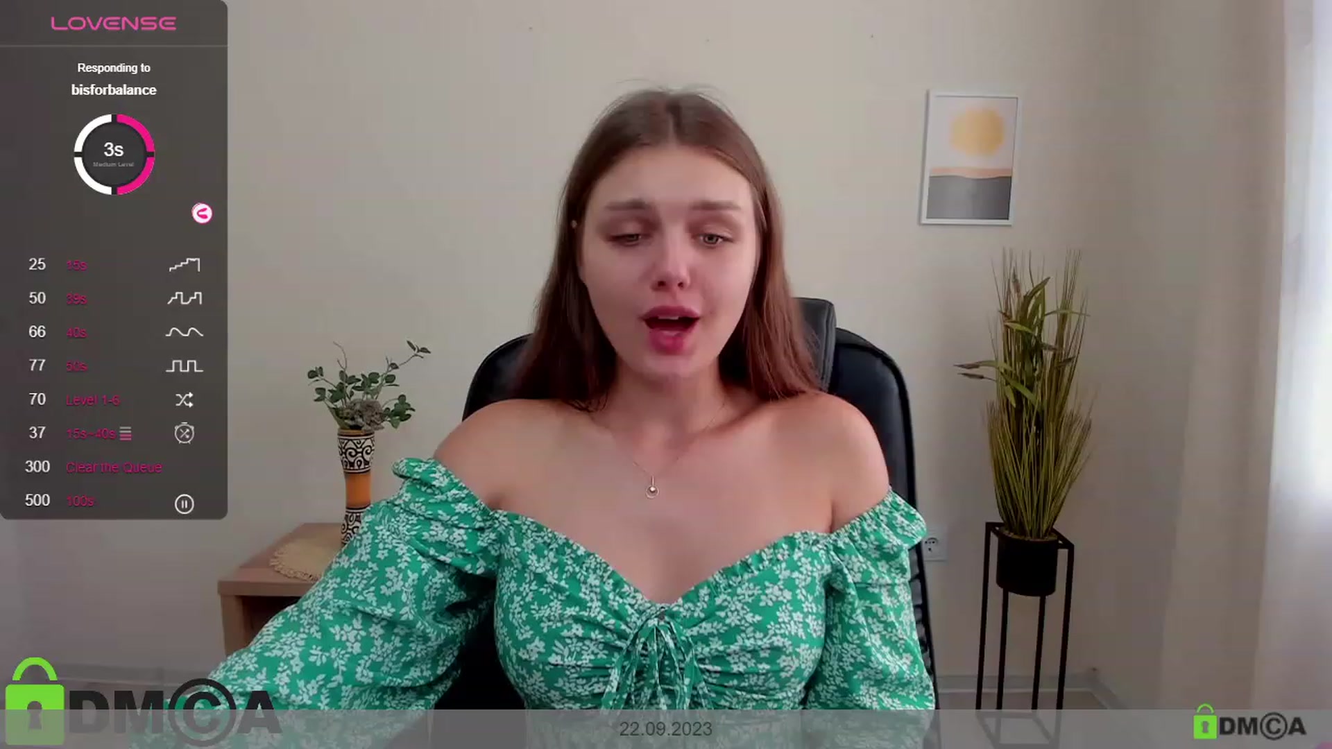 Gallery image thumbnail from Babe_golden's myfreecams stream on, 09/23/2023, 13:54 image 7 of 20