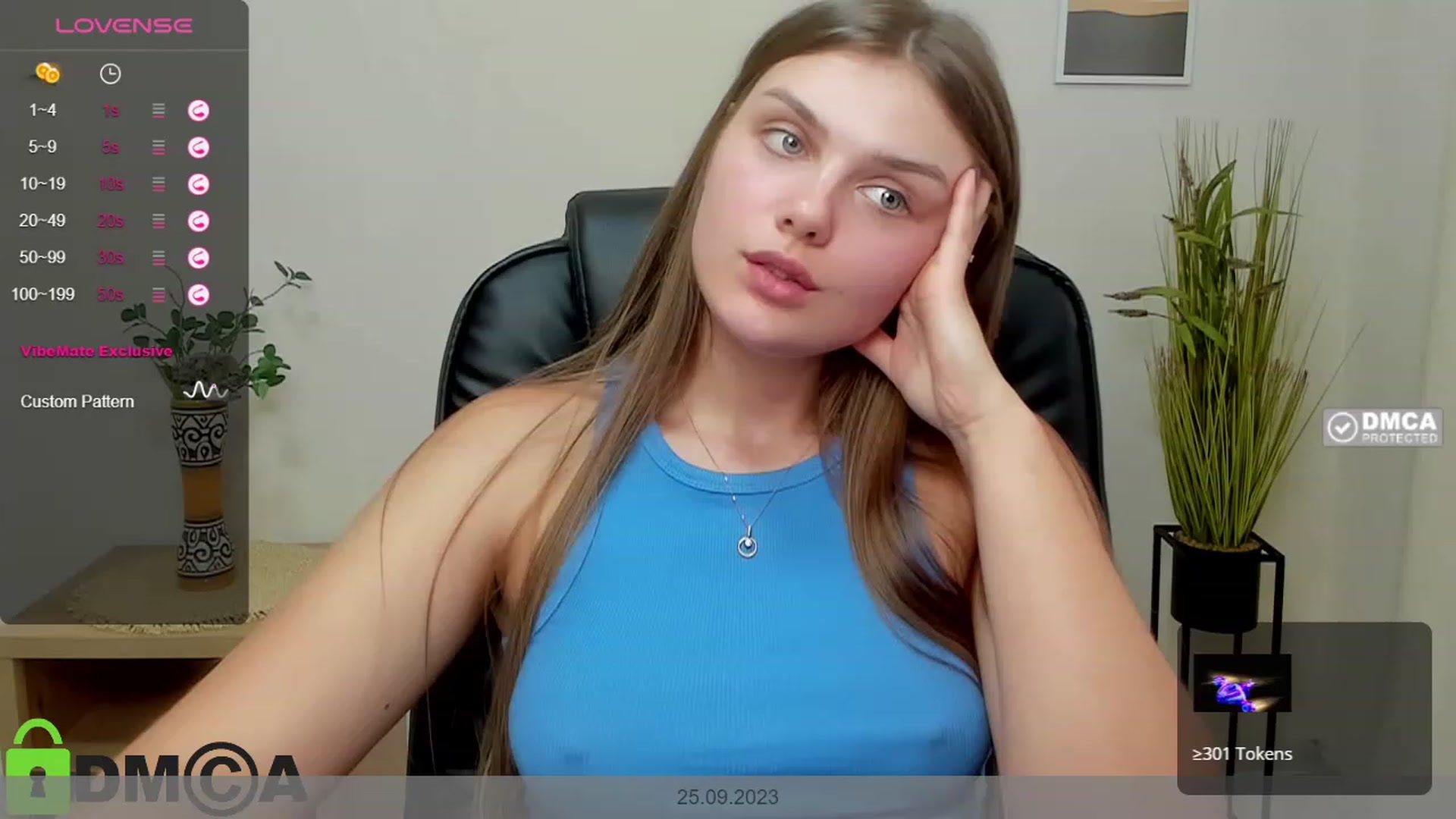 Gallery image thumbnail from Babe_golden's myfreecams stream on, 09/25/2023, 15:21 image 15 of 20