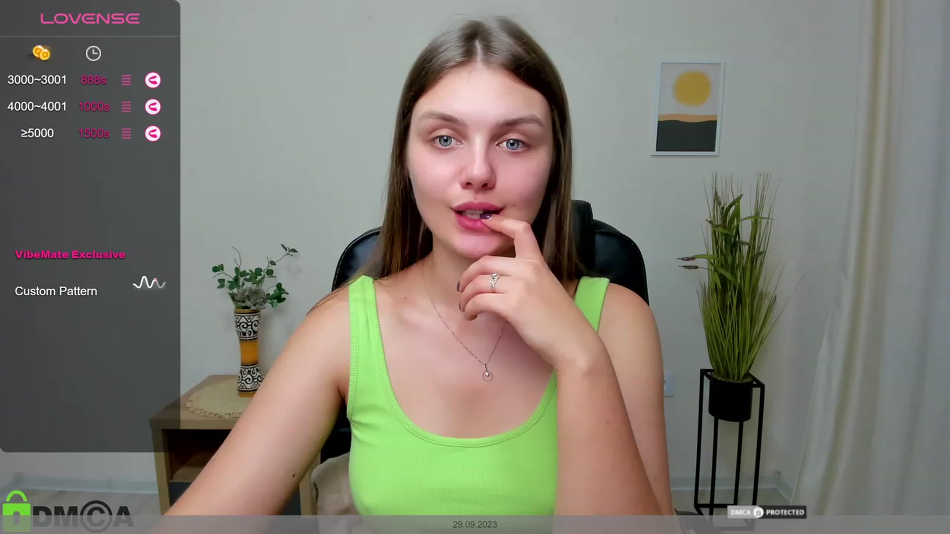 Gallery image thumbnail from Babe_golden's myfreecams stream on, 09/29/2023, 18:24 image 12 of 20