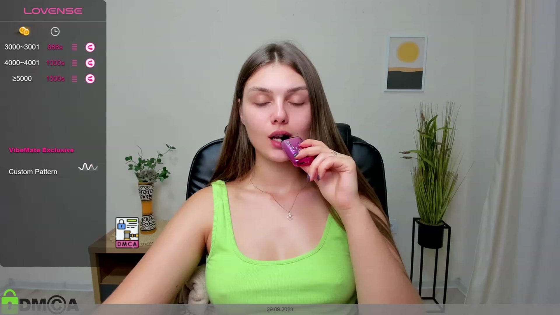 Gallery image thumbnail from Babe_golden's myfreecams stream on, 09/29/2023, 18:24 image 10 of 20