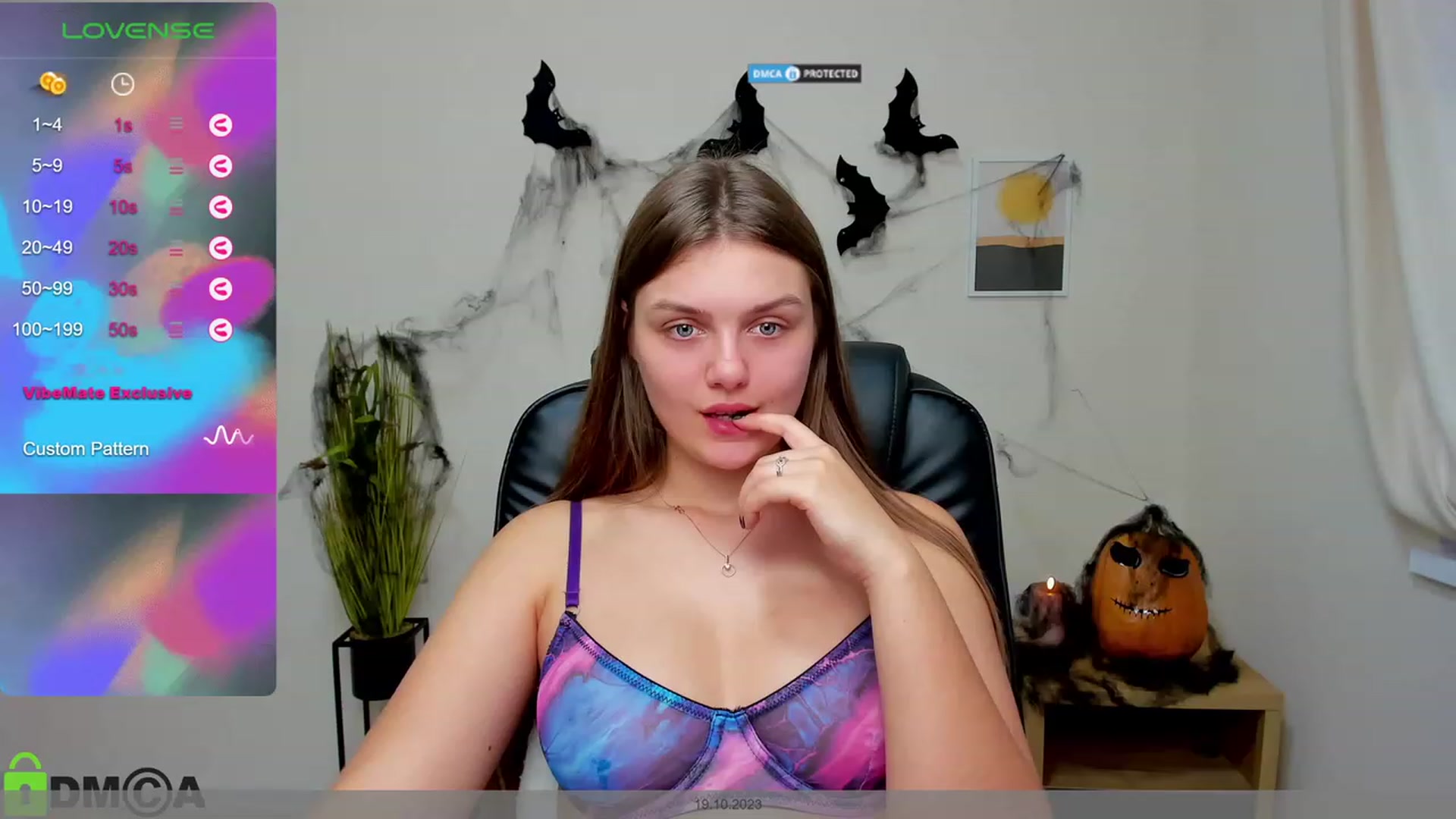 Gallery image thumbnail from Babe_golden's myfreecams stream on, 10/20/2023, 13:38 image 15 of 20
