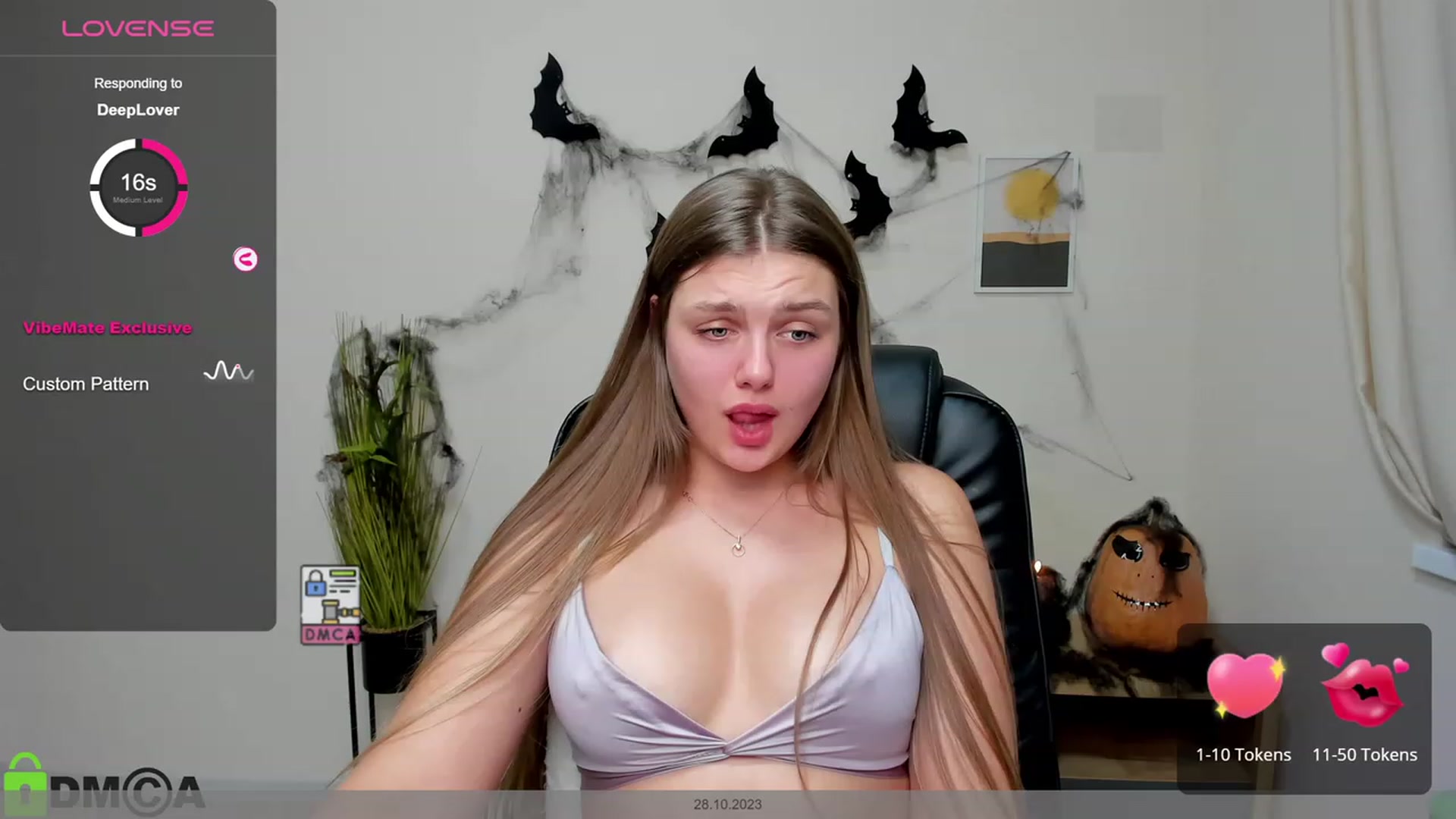 Gallery image thumbnail from Babe_golden's myfreecams stream on, 10/28/2023, 15:51 image 16 of 20