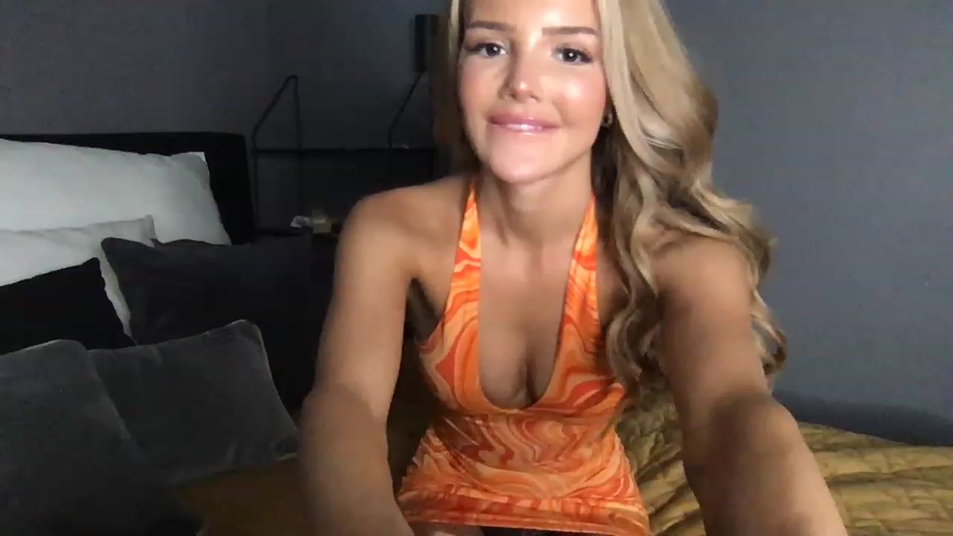Gallery image thumbnail from Babebusiness's myfreecams stream on, 05/06/2023, 15:31 image 11 of 20