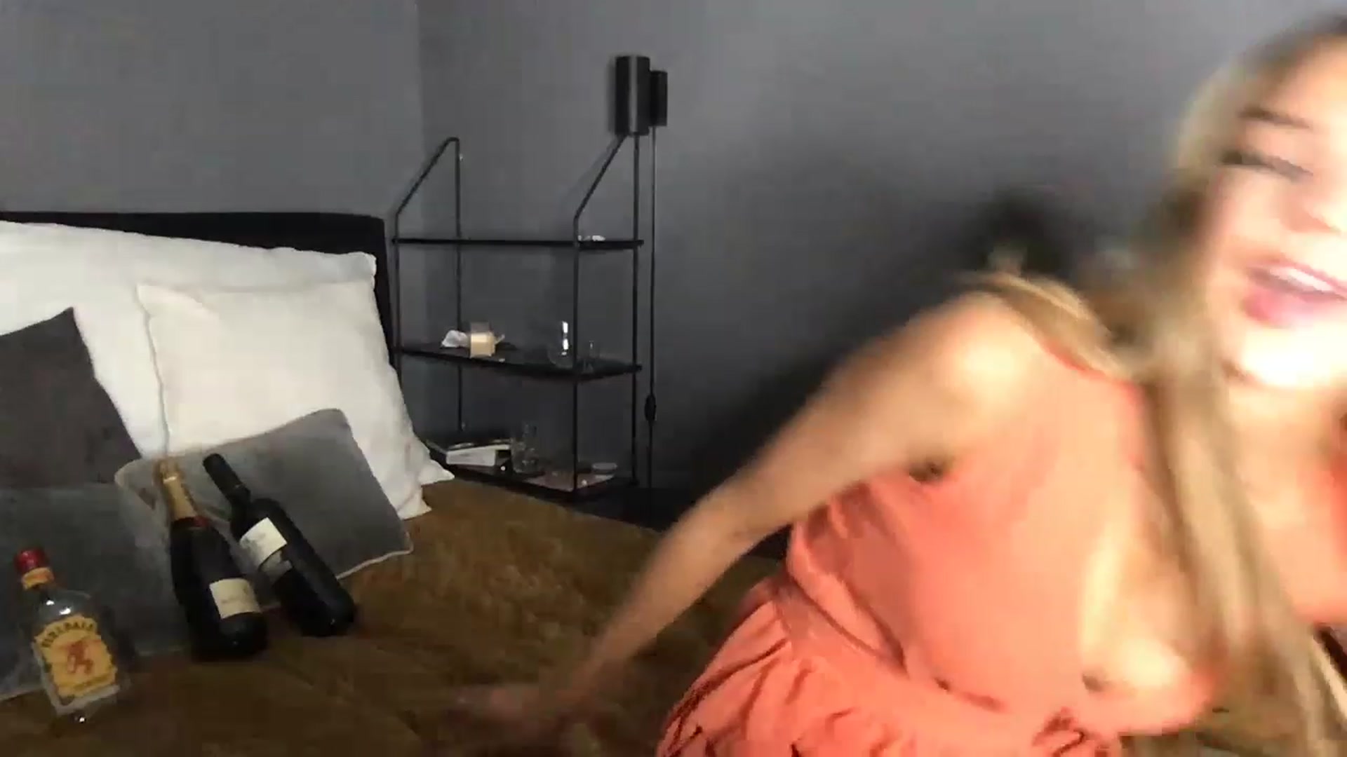 Gallery image thumbnail from Babebusiness's myfreecams stream on, 05/07/2023, 21:26 image 6 of 20
