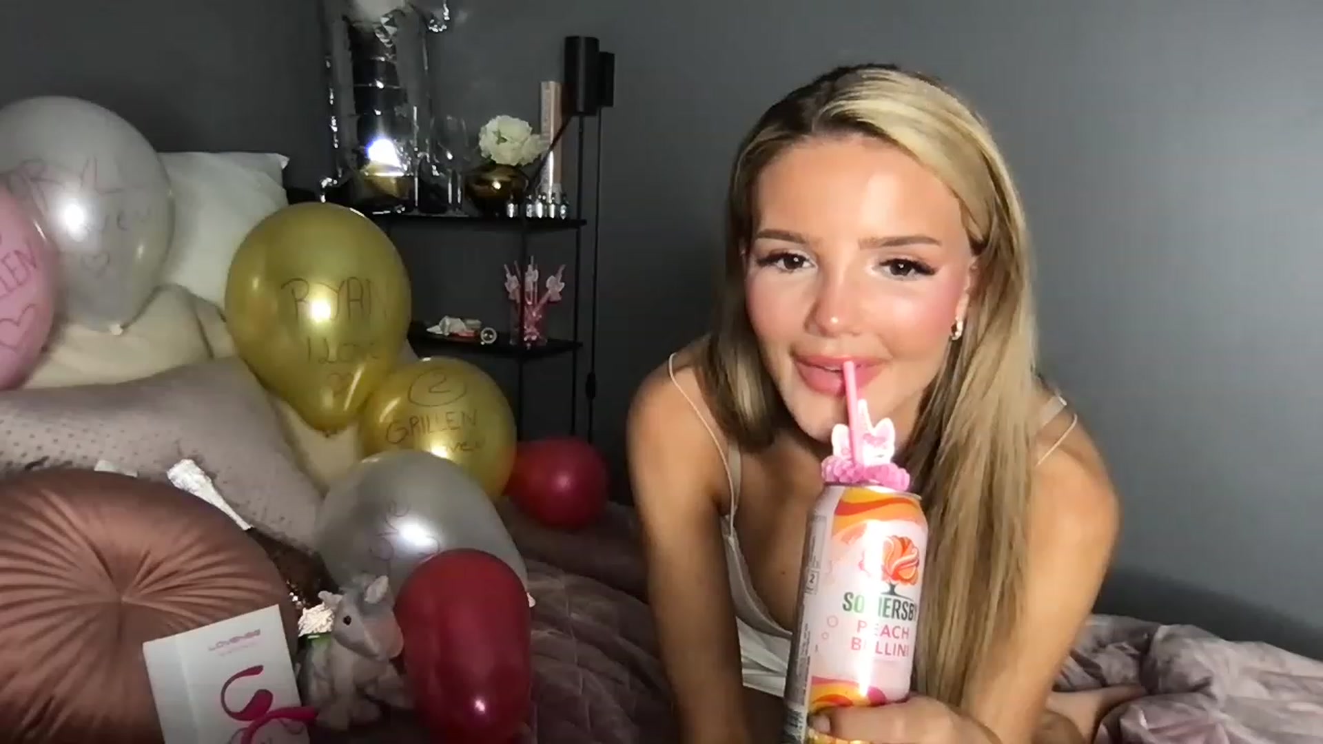 Gallery image thumbnail from Babebusiness's myfreecams stream on, 05/12/2023, 03:11 image 13 of 20