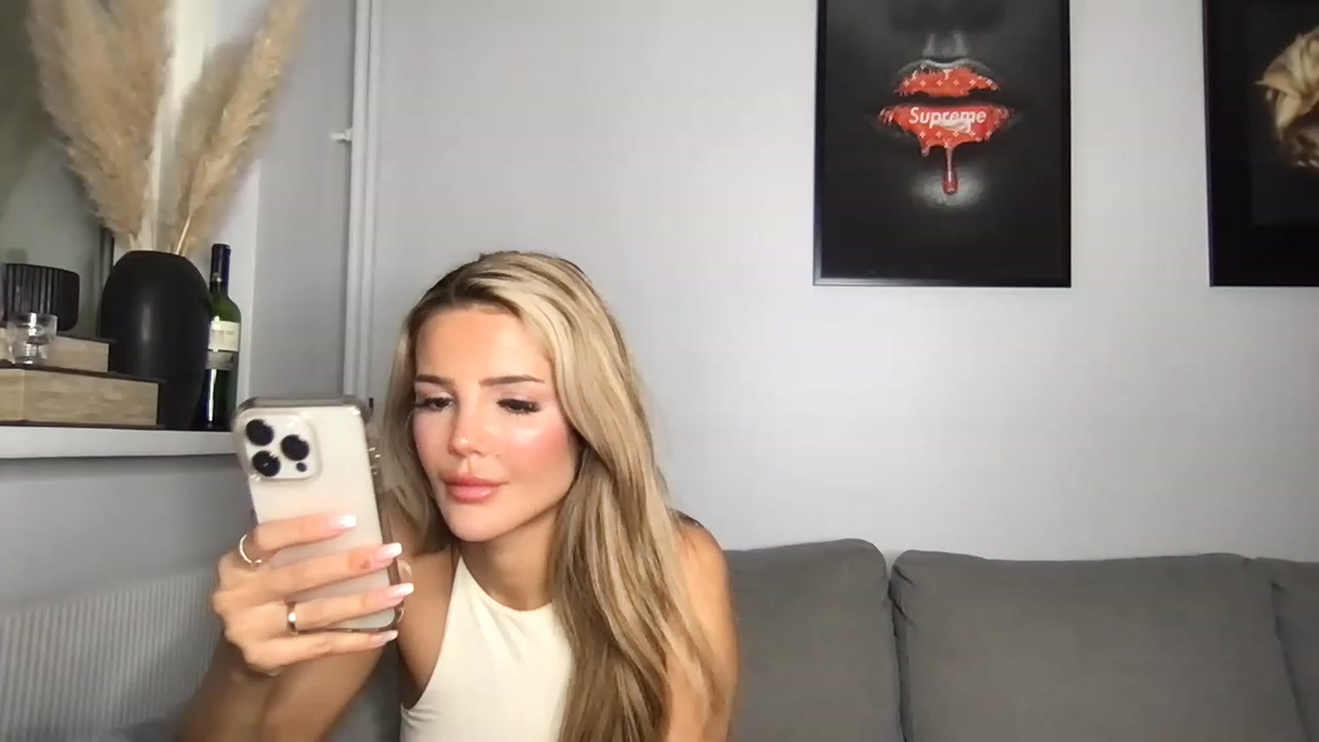 Gallery image thumbnail from Babebusiness's myfreecams stream on, 05/23/2023, 24:02 image 17 of 20
