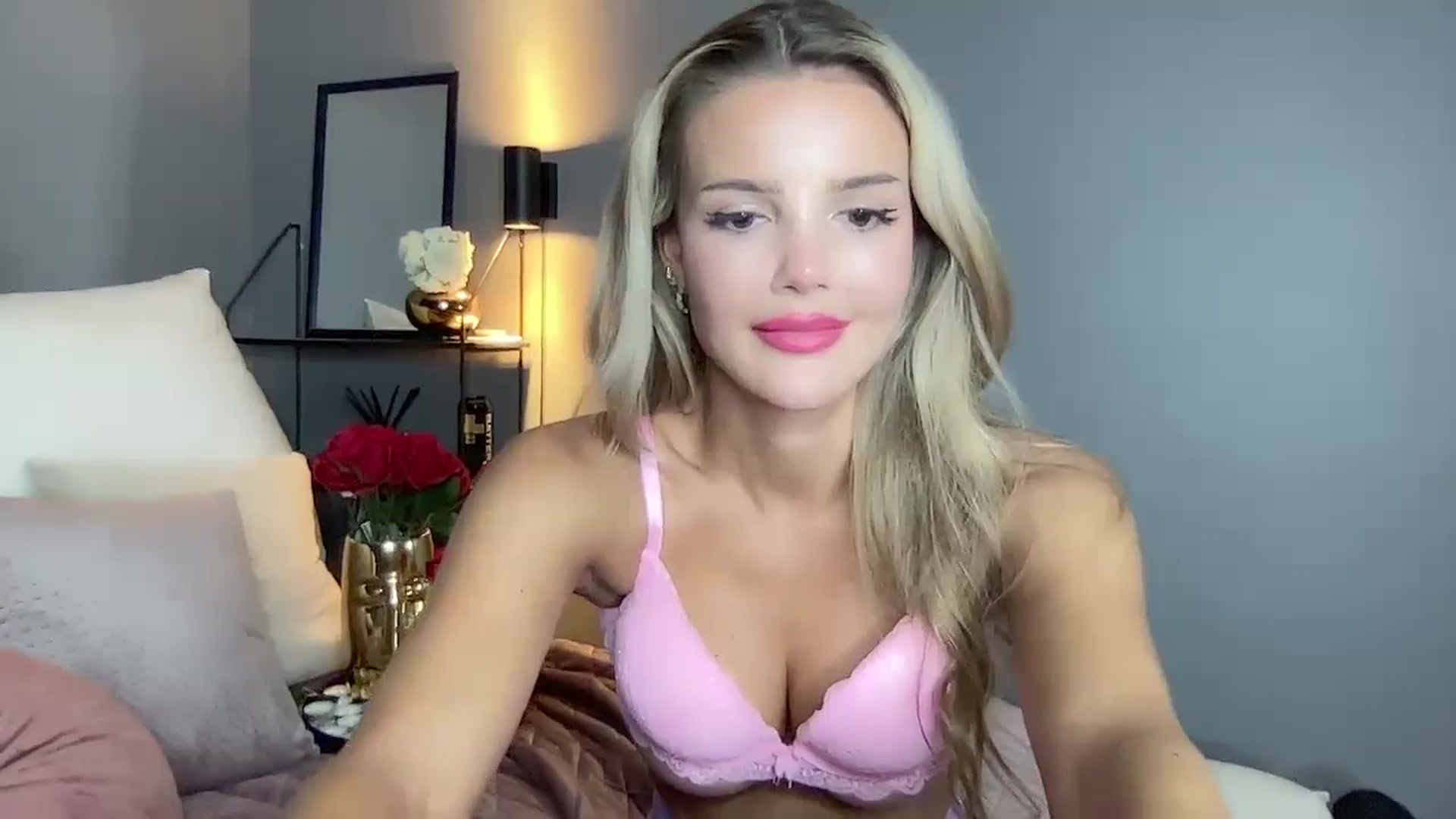 Gallery image thumbnail from Babebusiness's myfreecams stream on, 07/25/2023, 03:18 image 9 of 20