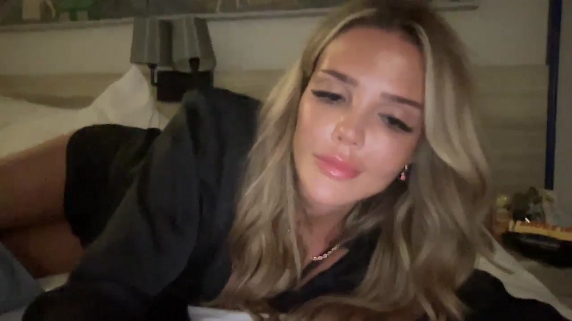 Gallery image thumbnail from Babebusiness's myfreecams stream on, 10/09/2023, 18:48 image 12 of 20