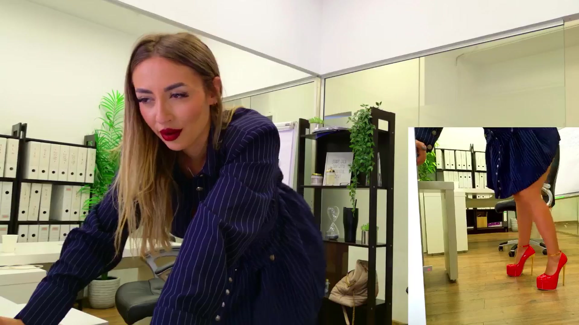 Gallery image thumbnail from BabesGoWild's myfreecams stream on, 09/24/2025, 10:14 image 9 of 20