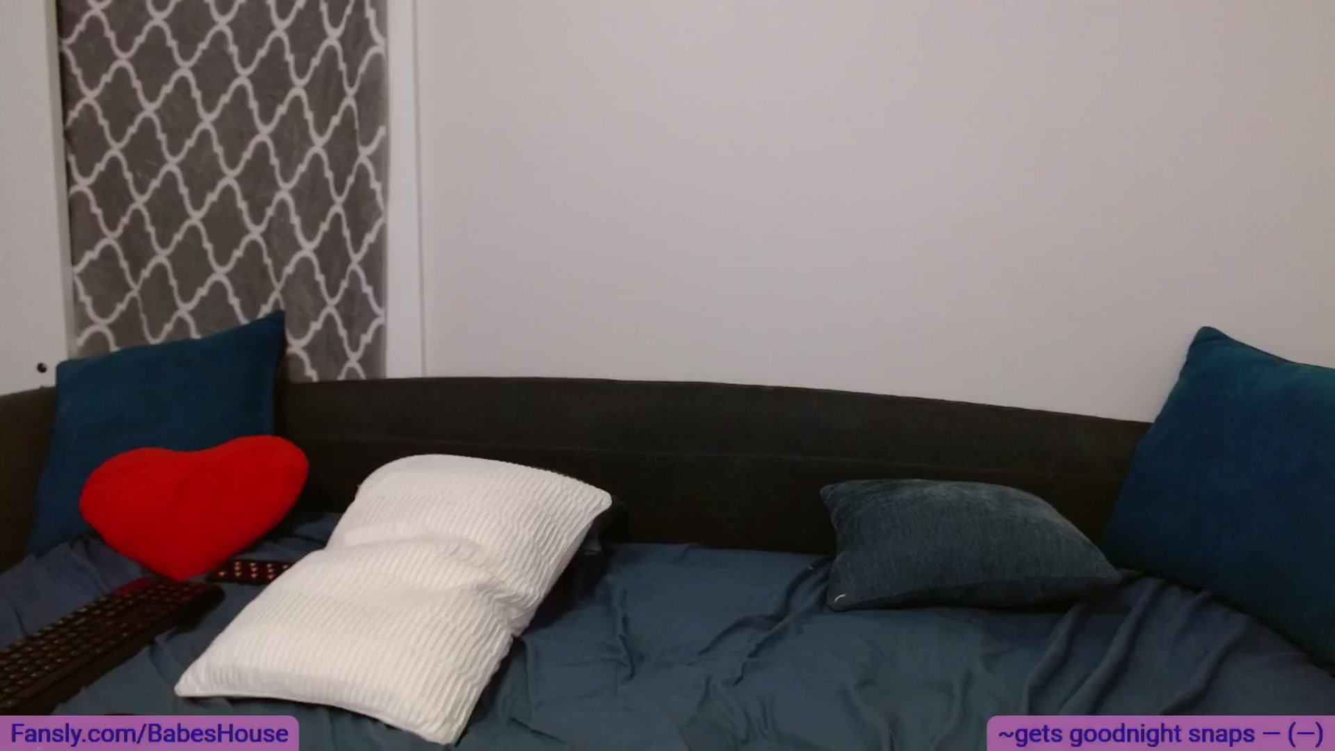 Gallery image thumbnail from BabesHouse's myfreecams stream on, 01/18/2025, 04:21 image 17 of 20