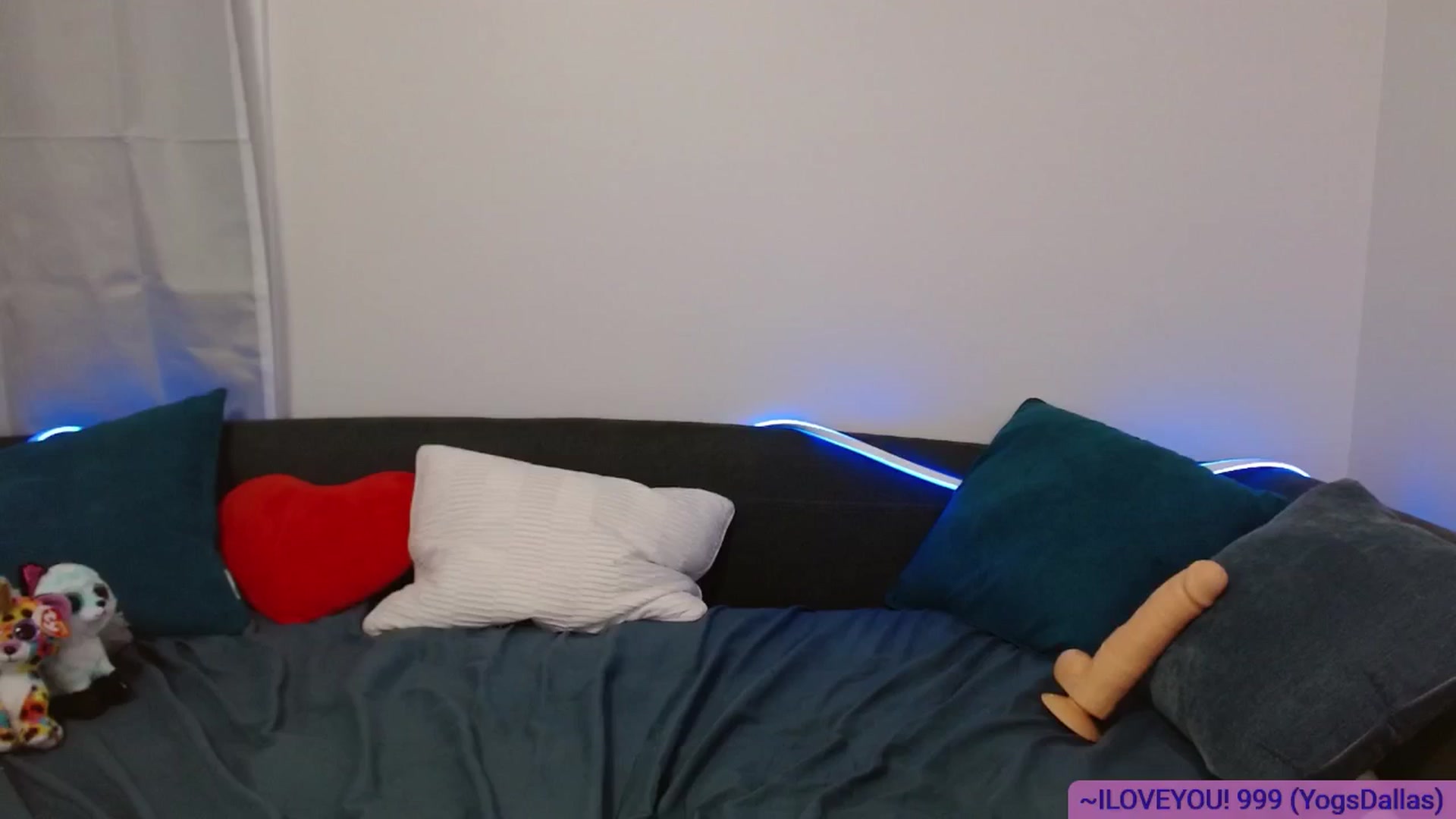 Gallery image thumbnail from BabesHouse's myfreecams stream on, 03/15/2025, 01:45 image 14 of 20