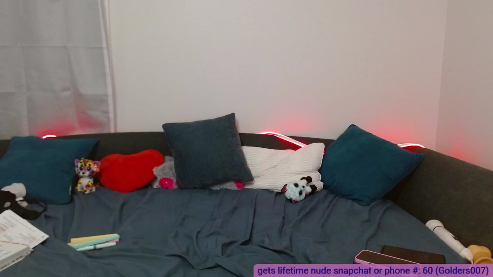 Gallery image thumbnail from BabesHouse's myfreecams stream on, 03/29/2025, 03:52 image 15 of 20