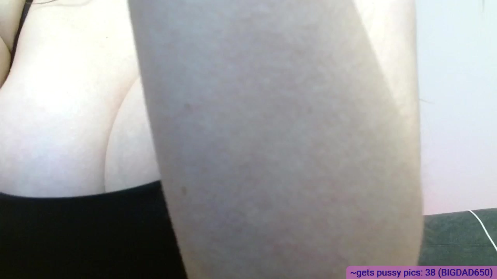 Gallery image thumbnail from BabesHouse's myfreecams stream on, 04/05/2025, 02:34 image 15 of 20