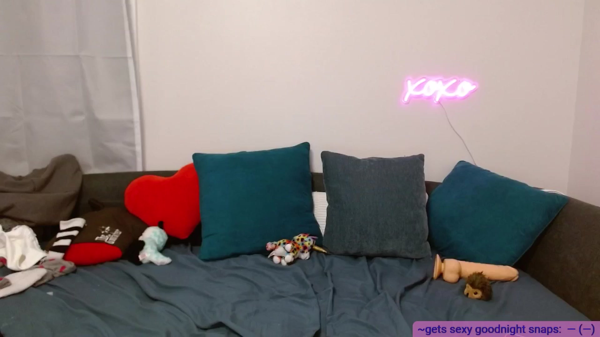 Gallery image thumbnail from BabesHouse's myfreecams stream on, 04/15/2025, 05:40 image 7 of 20