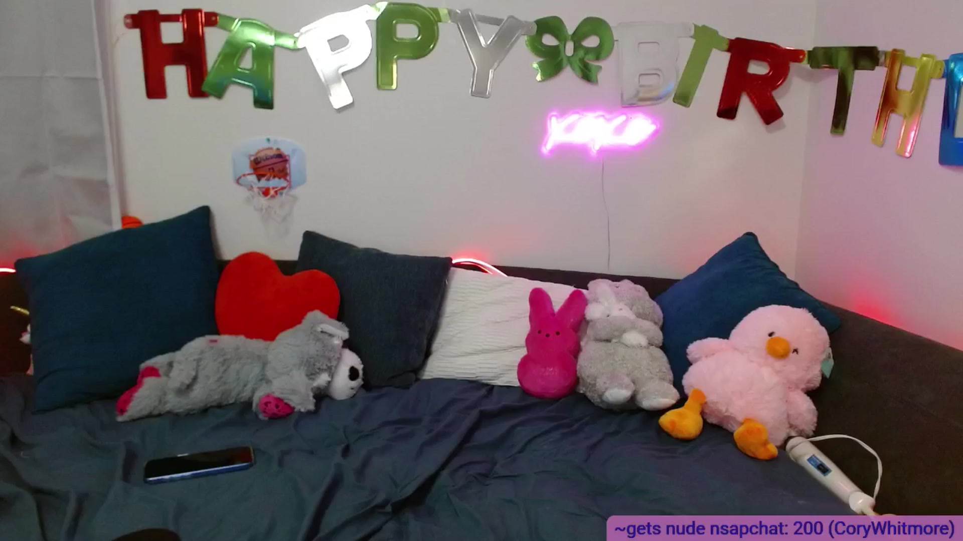 Gallery image thumbnail from BabesHouse's myfreecams stream on, 05/03/2025, 04:11 image 10 of 20