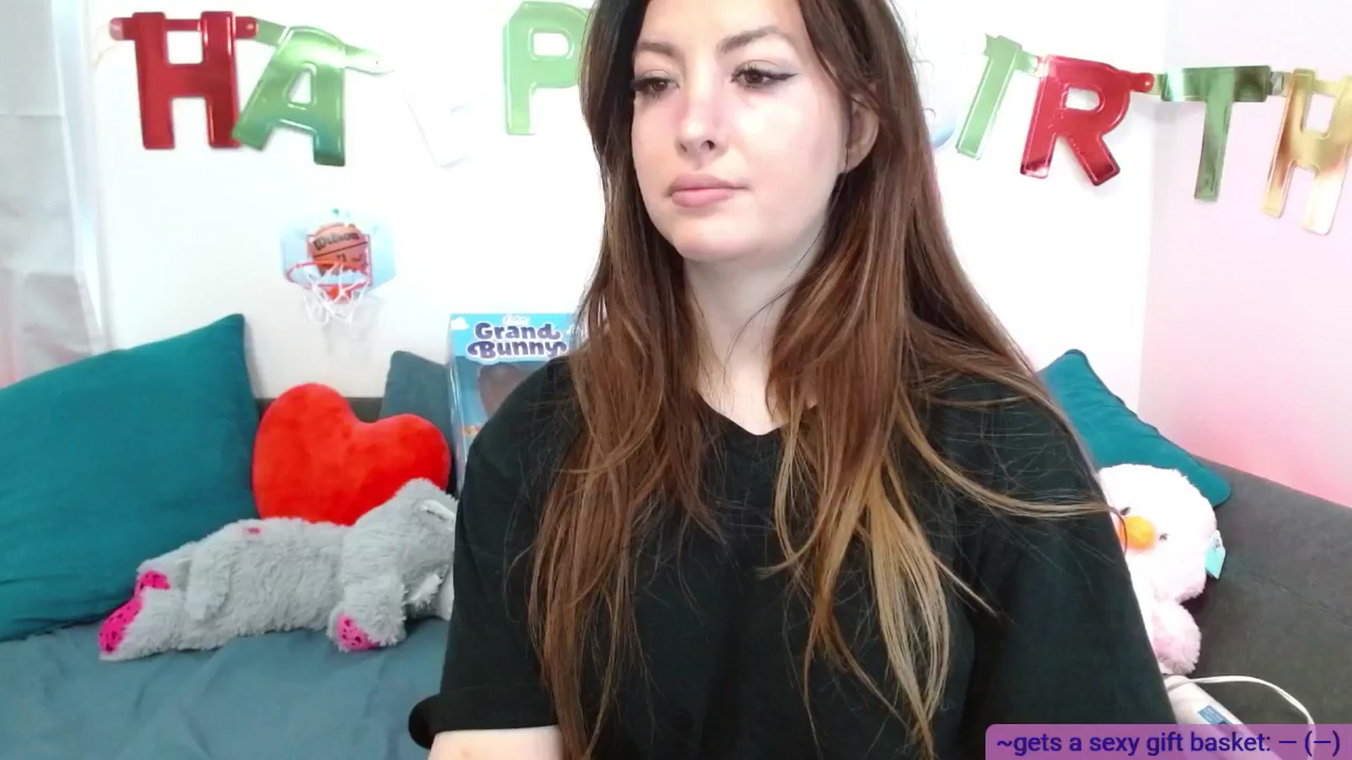 Gallery image thumbnail from BabesHouse's myfreecams stream on, 05/03/2025, 17:52 image 5 of 20