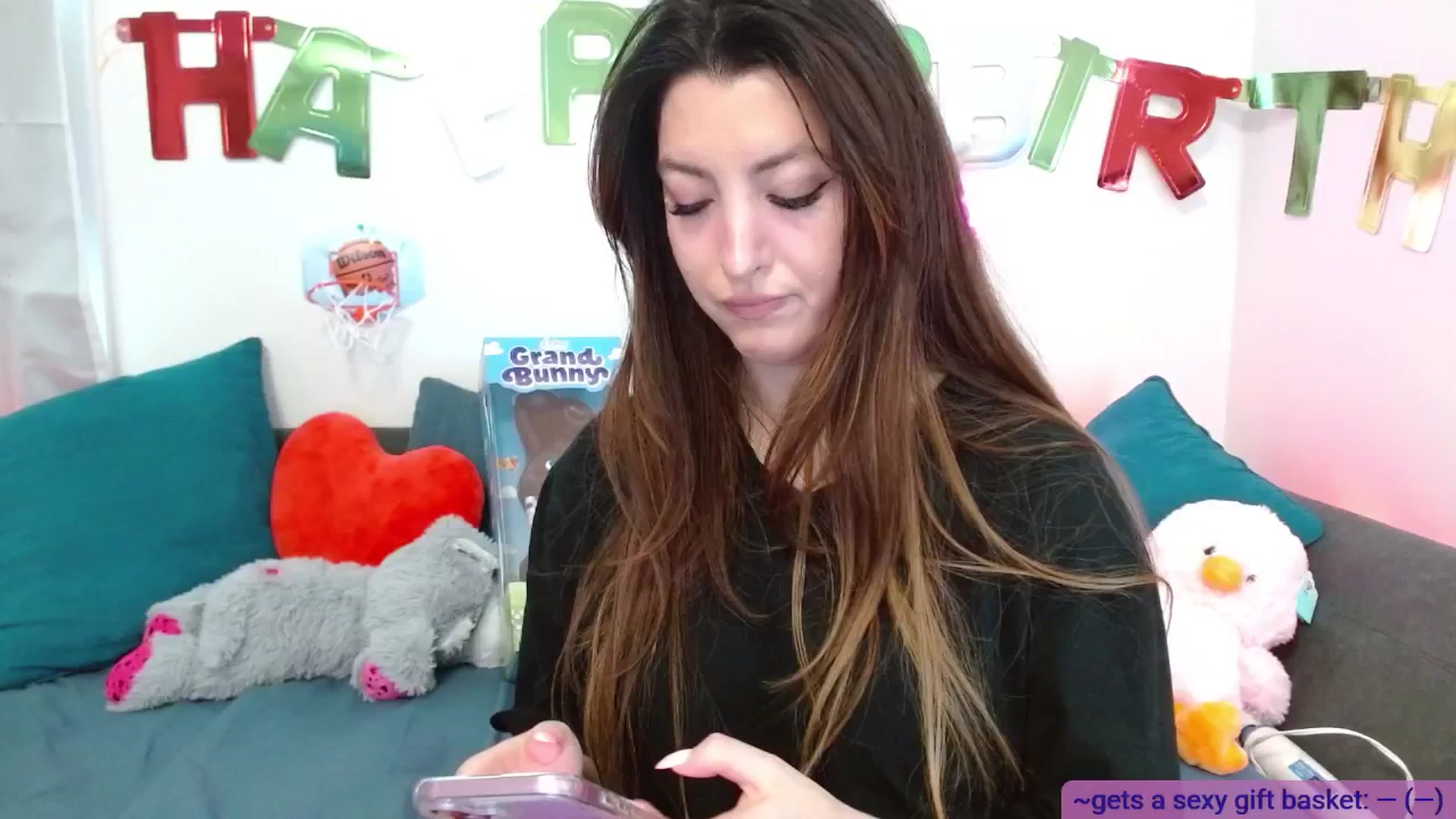 Gallery image thumbnail from BabesHouse's myfreecams stream on, 05/03/2025, 17:52 image 1 of 20