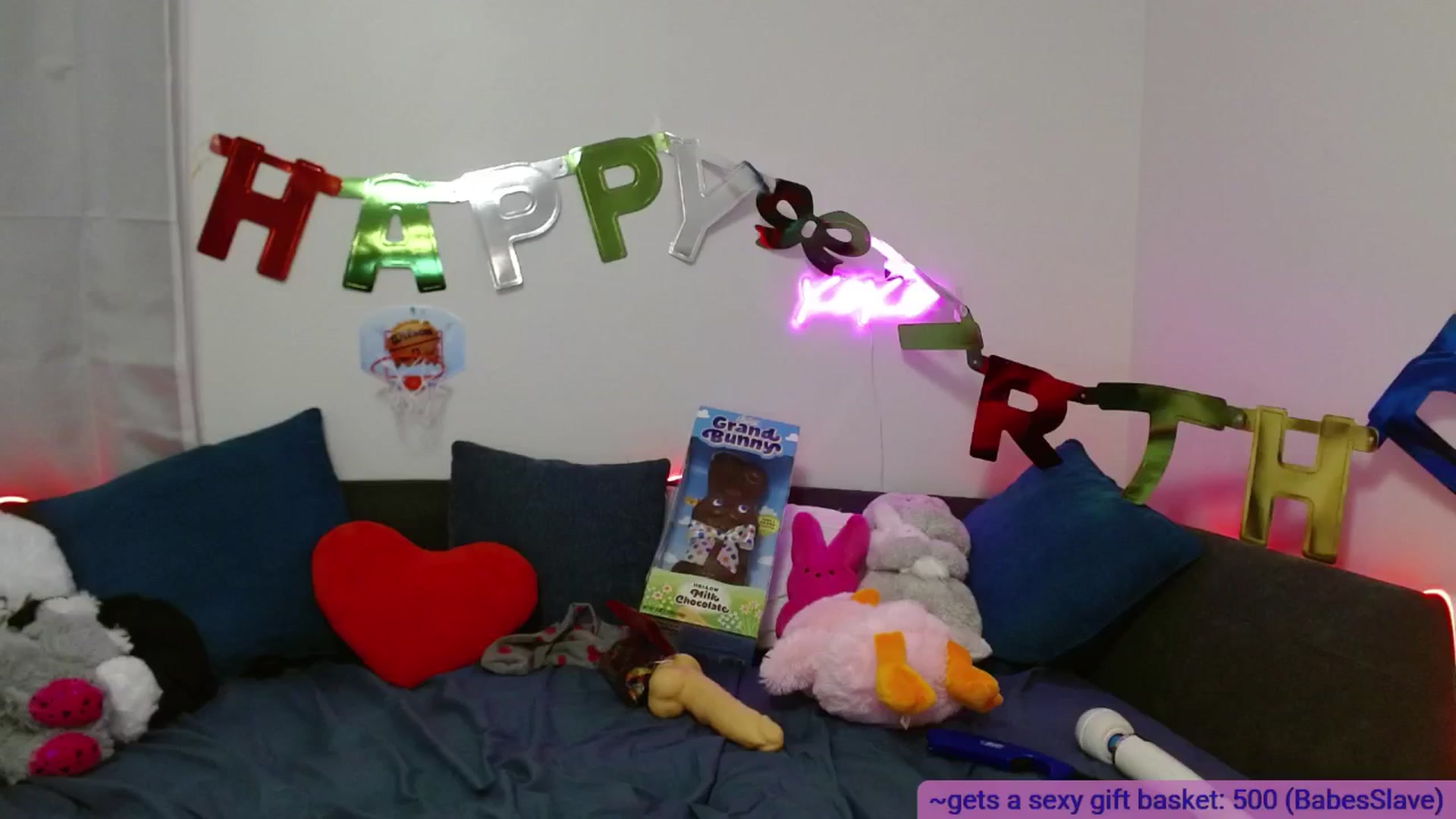 Gallery image thumbnail from BabesHouse's myfreecams stream on, 05/10/2025, 05:25 image 9 of 20