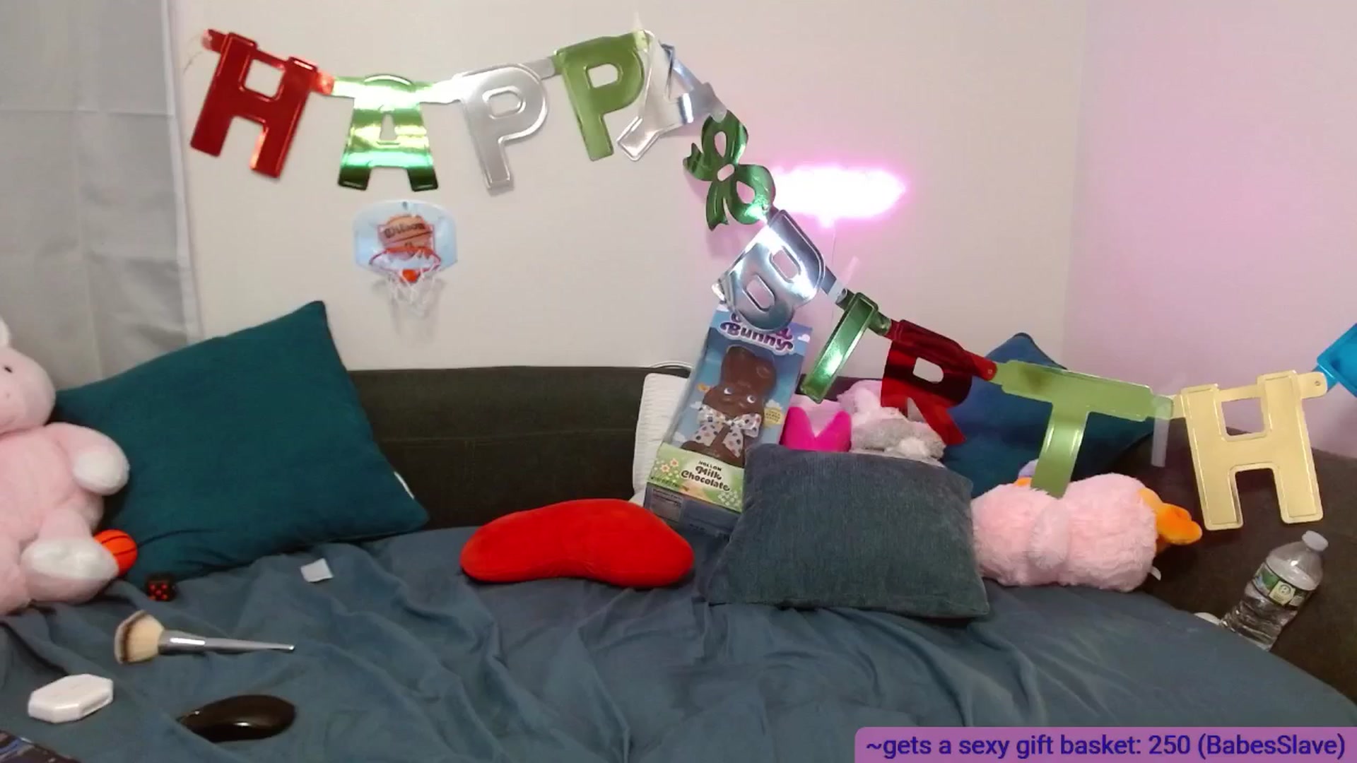 Gallery image thumbnail from BabesHouse's myfreecams stream on, 05/25/2025, 06:50 image 10 of 20