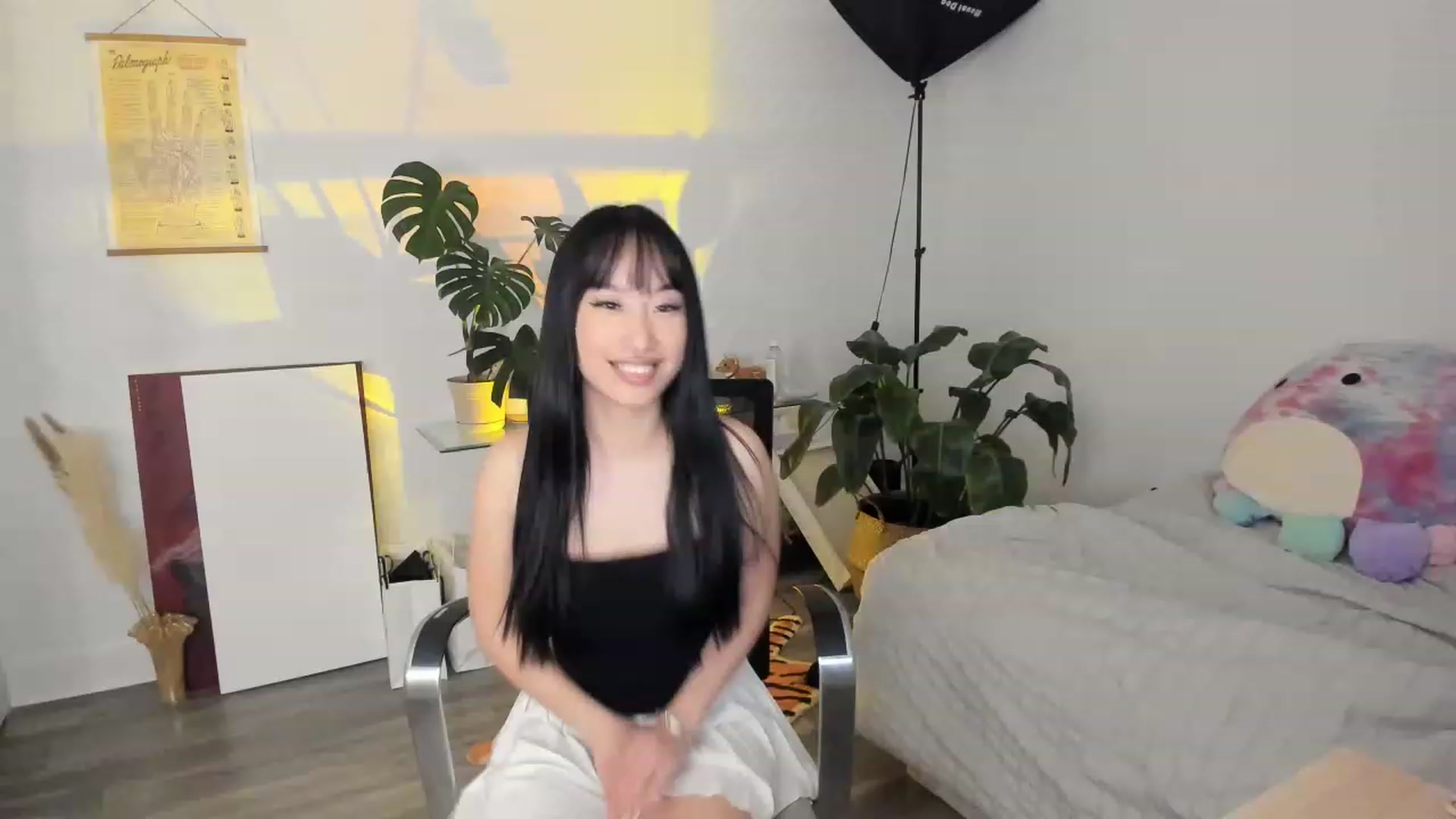 Gallery image thumbnail from BabieLee's myfreecams stream on, 11/28/2022, 06:28 image 12 of 20