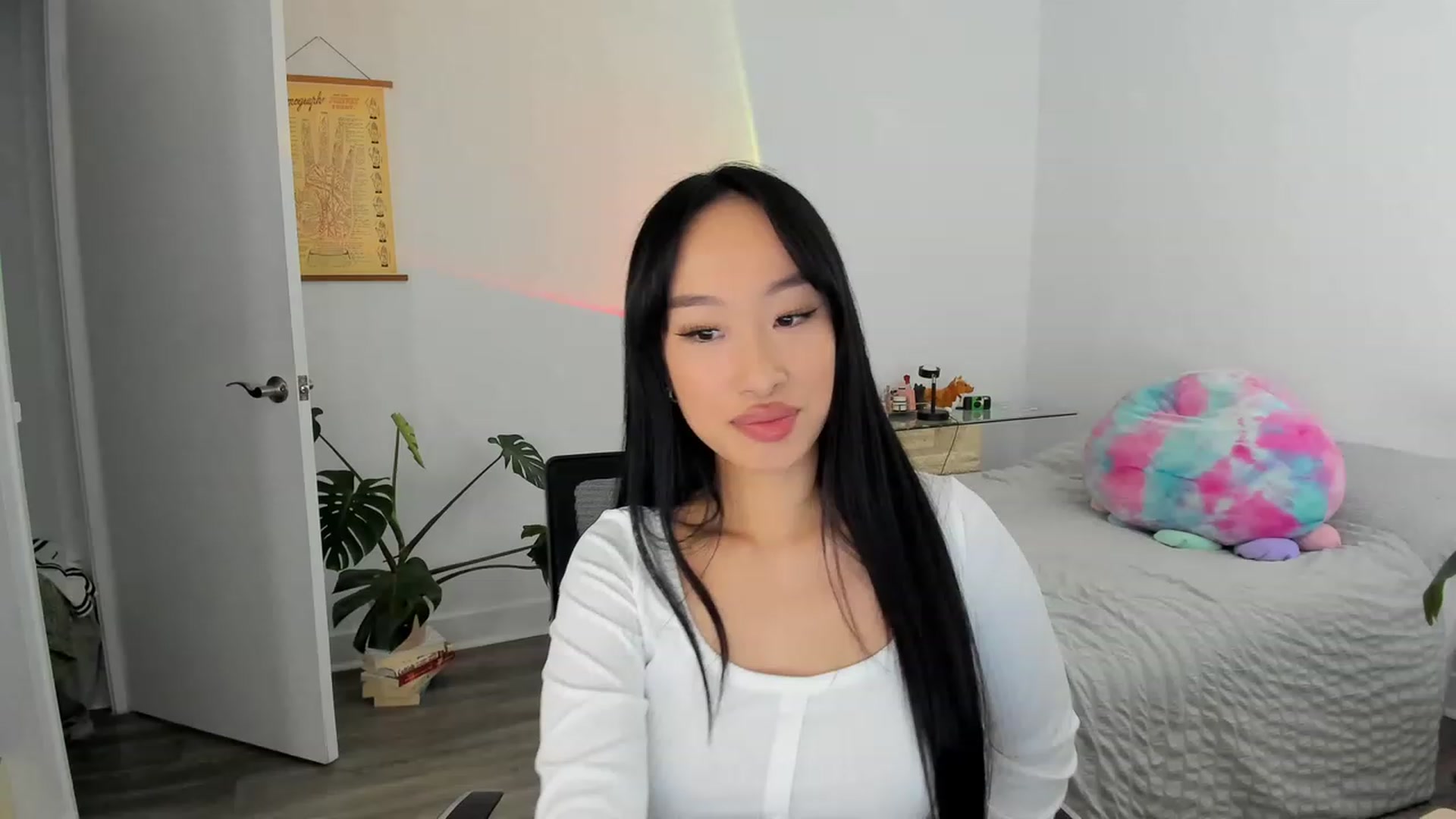 Gallery image thumbnail from BabieLee's myfreecams stream on, 03/12/2023, 24:51 image 5 of 20