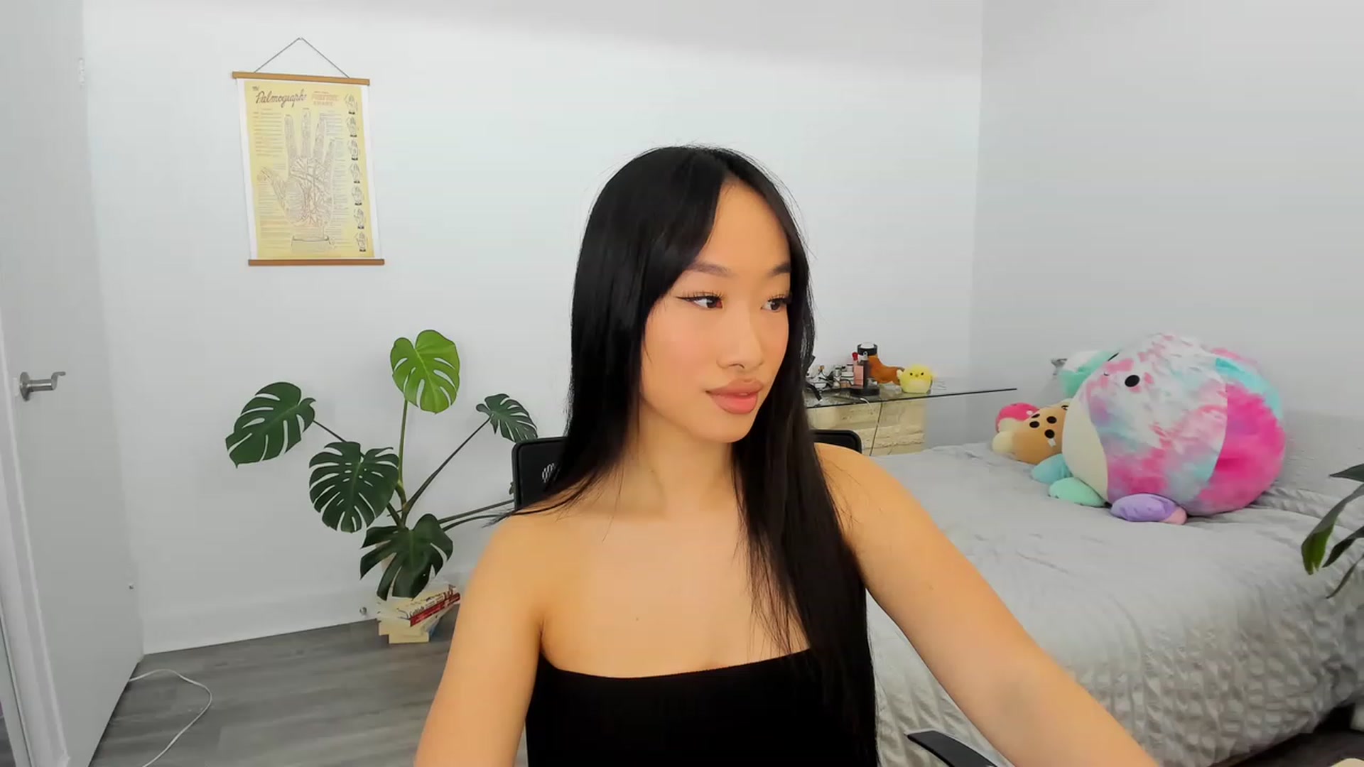Gallery image thumbnail from BabieLee's myfreecams stream on, 03/24/2023, 20:31 image 18 of 20